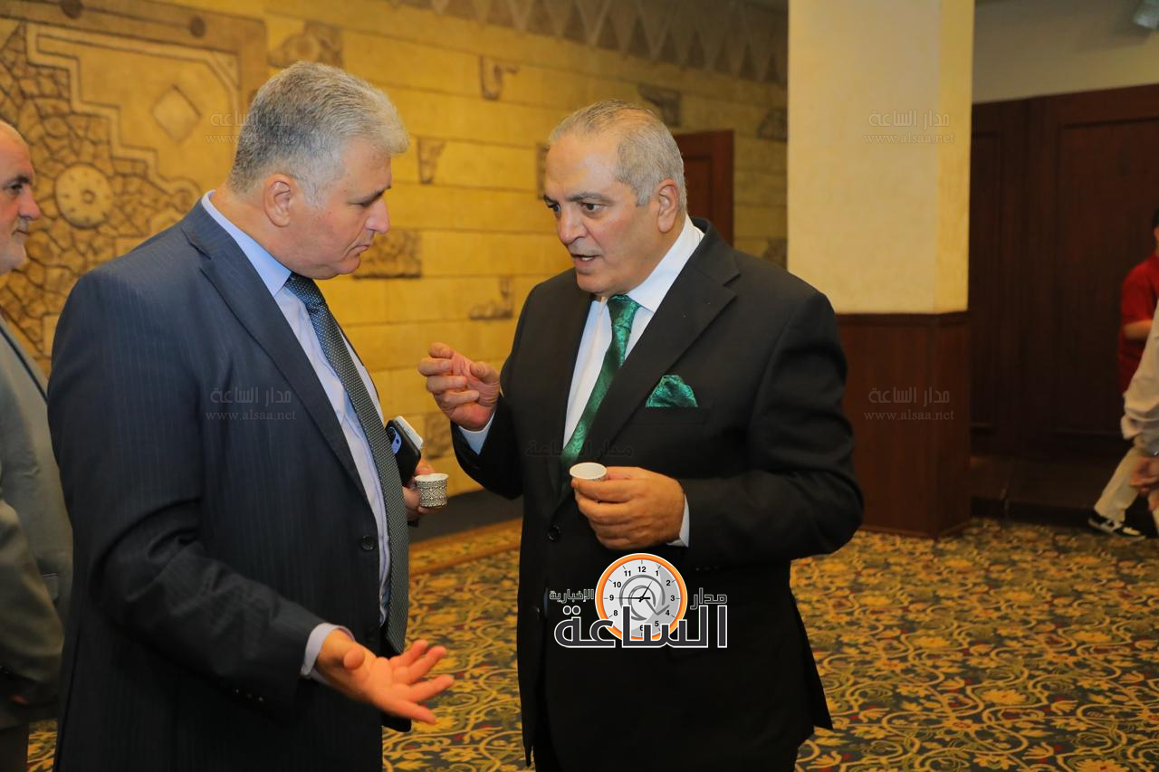 Madar Al-Saa Images 0.41123512135204776