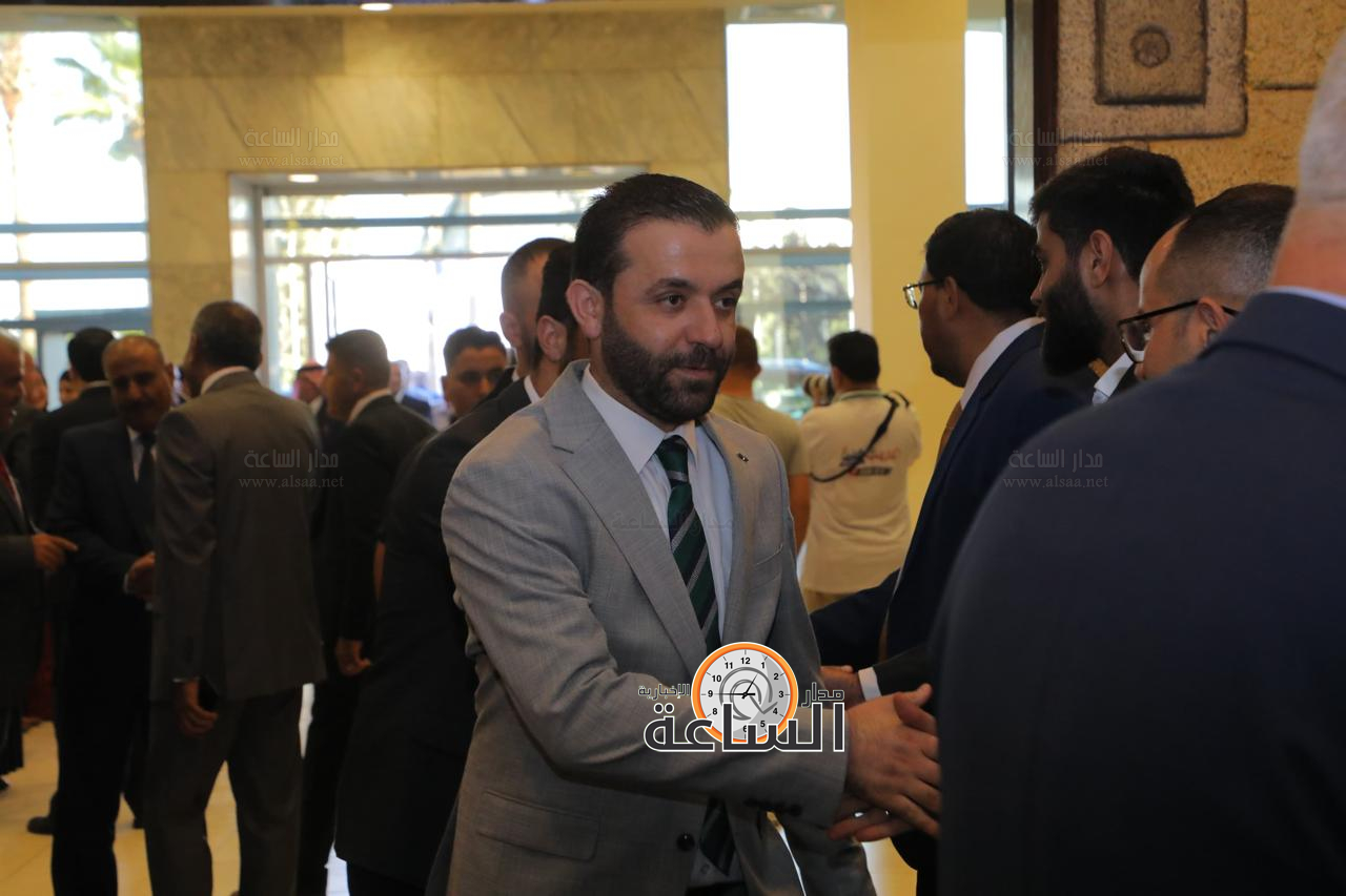 Madar Al-Saa Images 0.37984435121116733