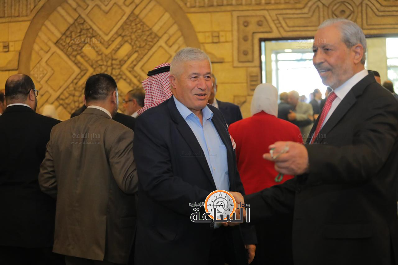 Madar Al-Saa Images 0.42510254064395836