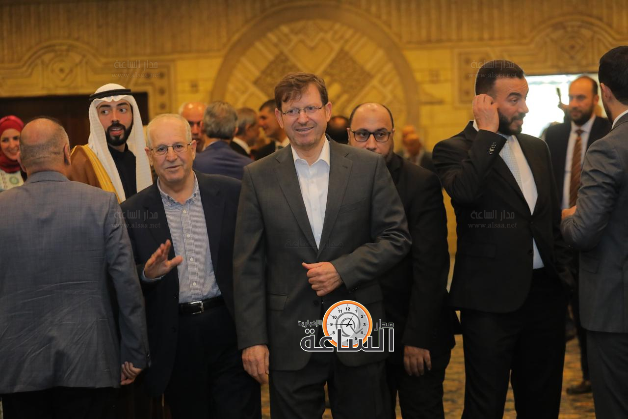 Madar Al-Saa Images 0.8850278916020173