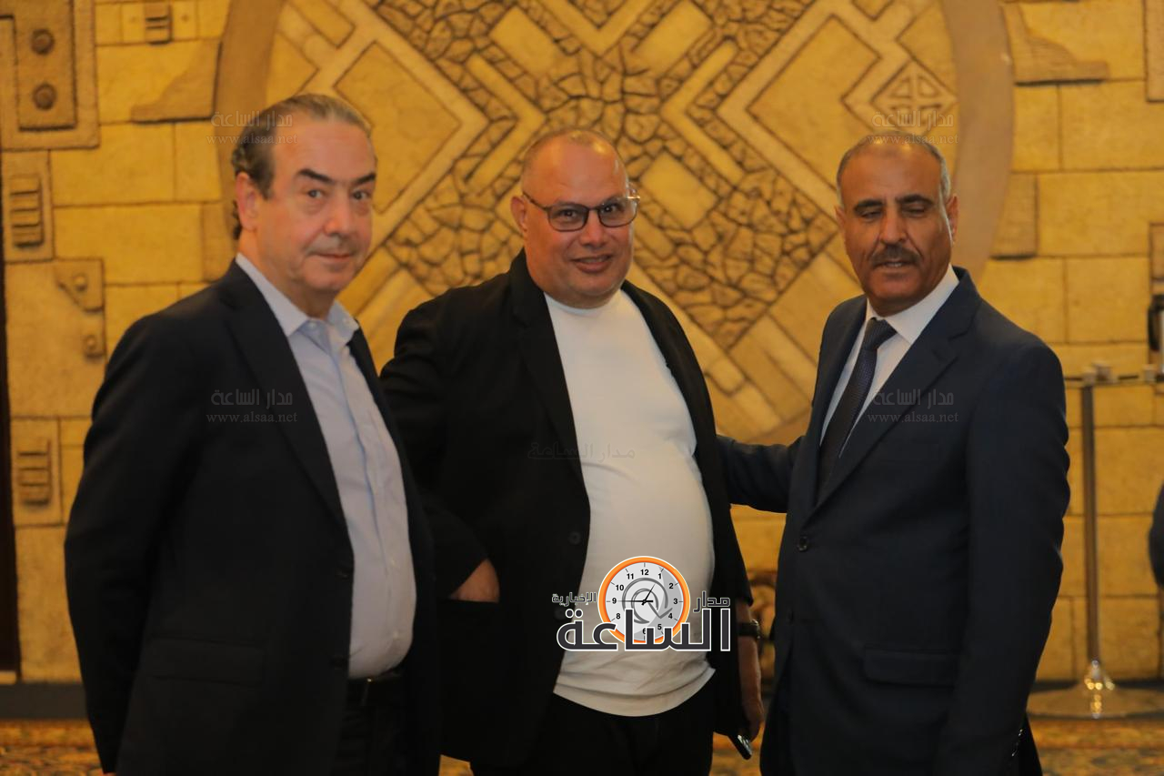 Madar Al-Saa Images 0.05637742150047553