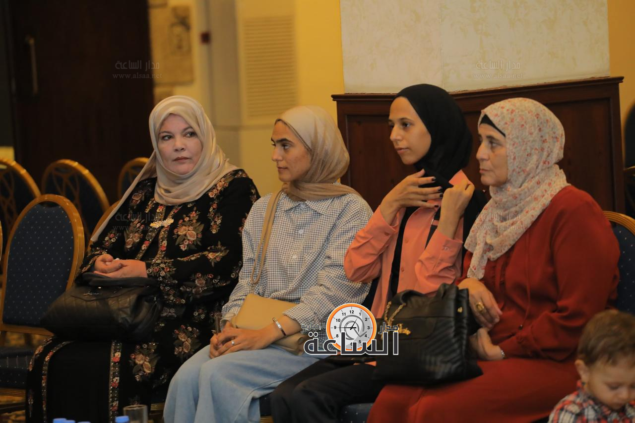 Madar Al-Saa Images 0.7603443730045989