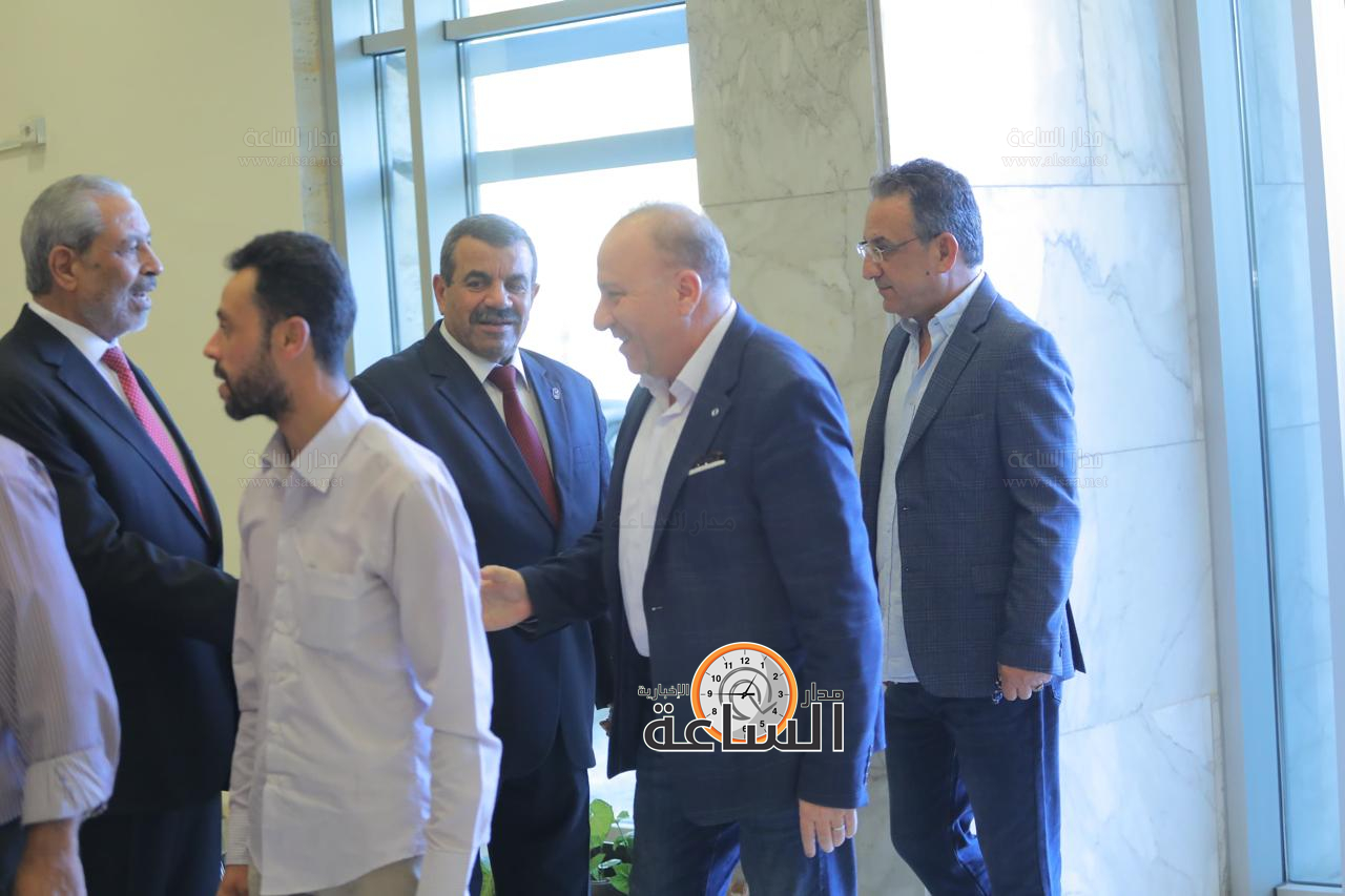 Madar Al-Saa Images 0.38515325280071844