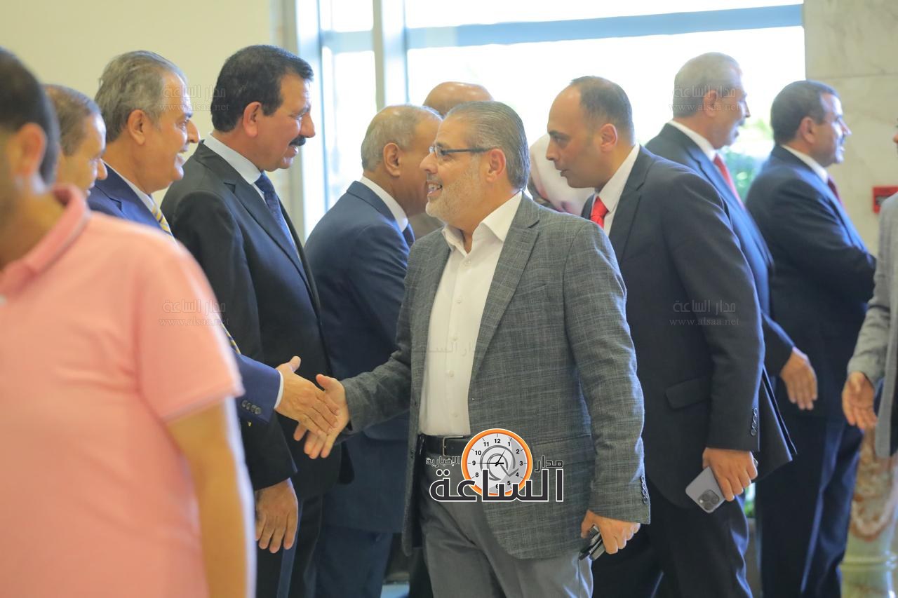 Madar Al-Saa Images 0.12154524832170277