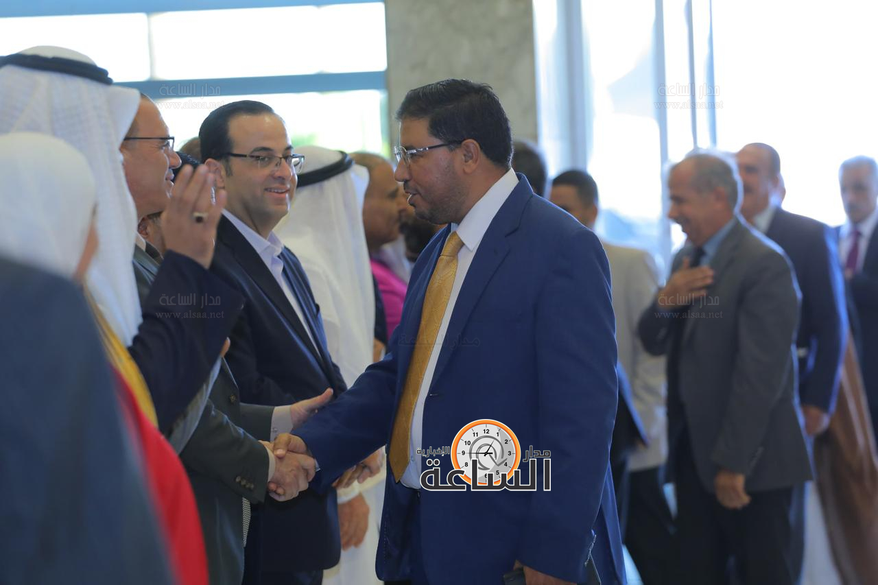 Madar Al-Saa Images 0.7026407330458477