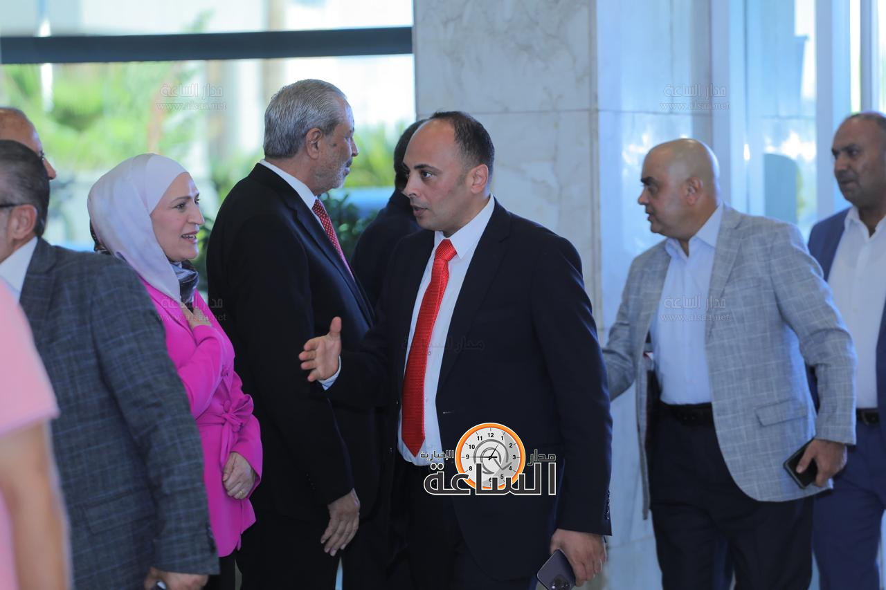 Madar Al-Saa Images 0.7485655164011853