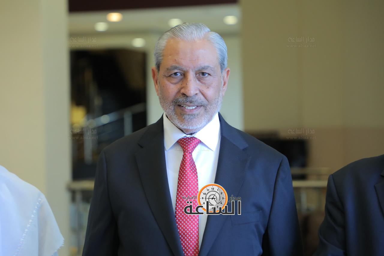 Madar Al-Saa Images 0.8834529327609666