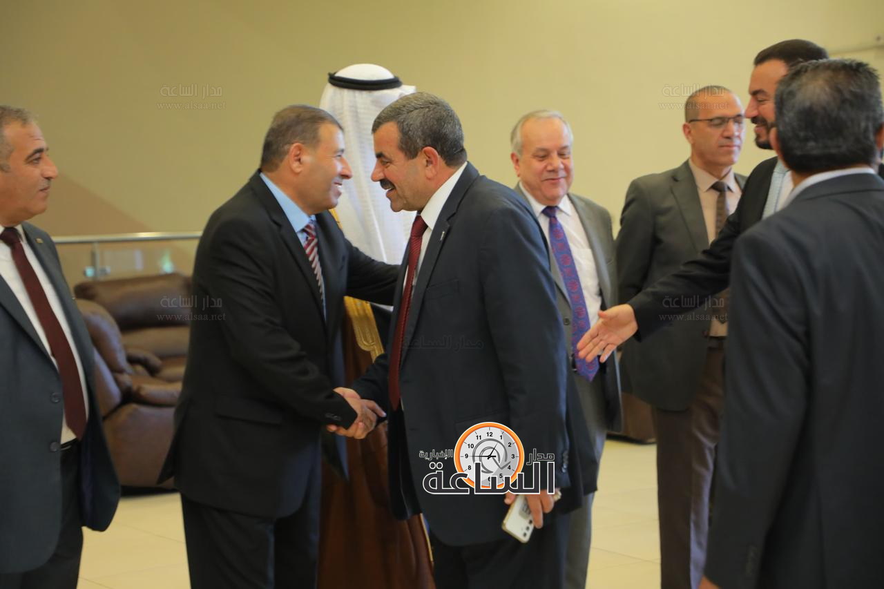 Madar Al-Saa Images 0.2257829108549625