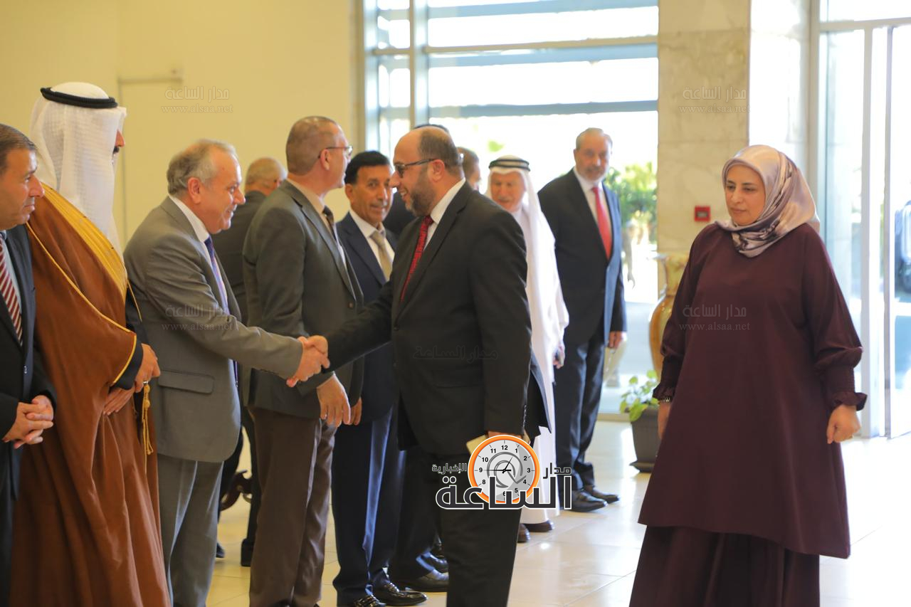 Madar Al-Saa Images 0.9772683230224912