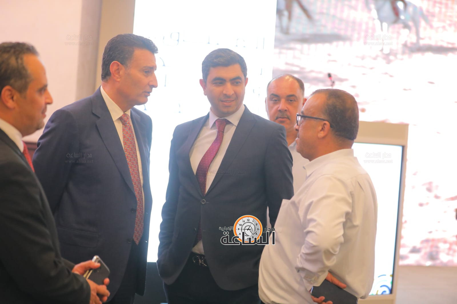 Madar Al-Saa Images 0.985182863370069