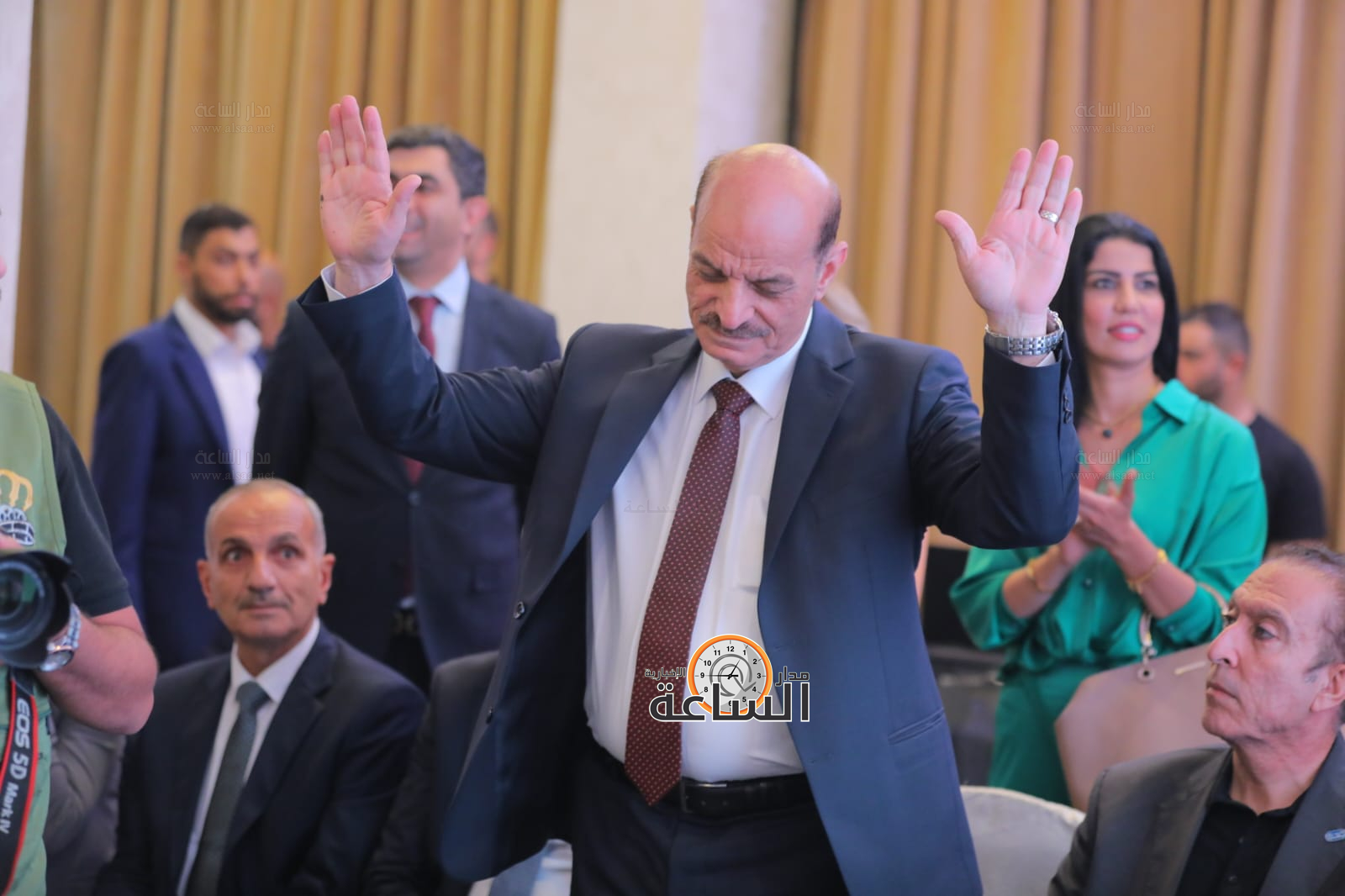 Madar Al-Saa Images 0.034274346170618974