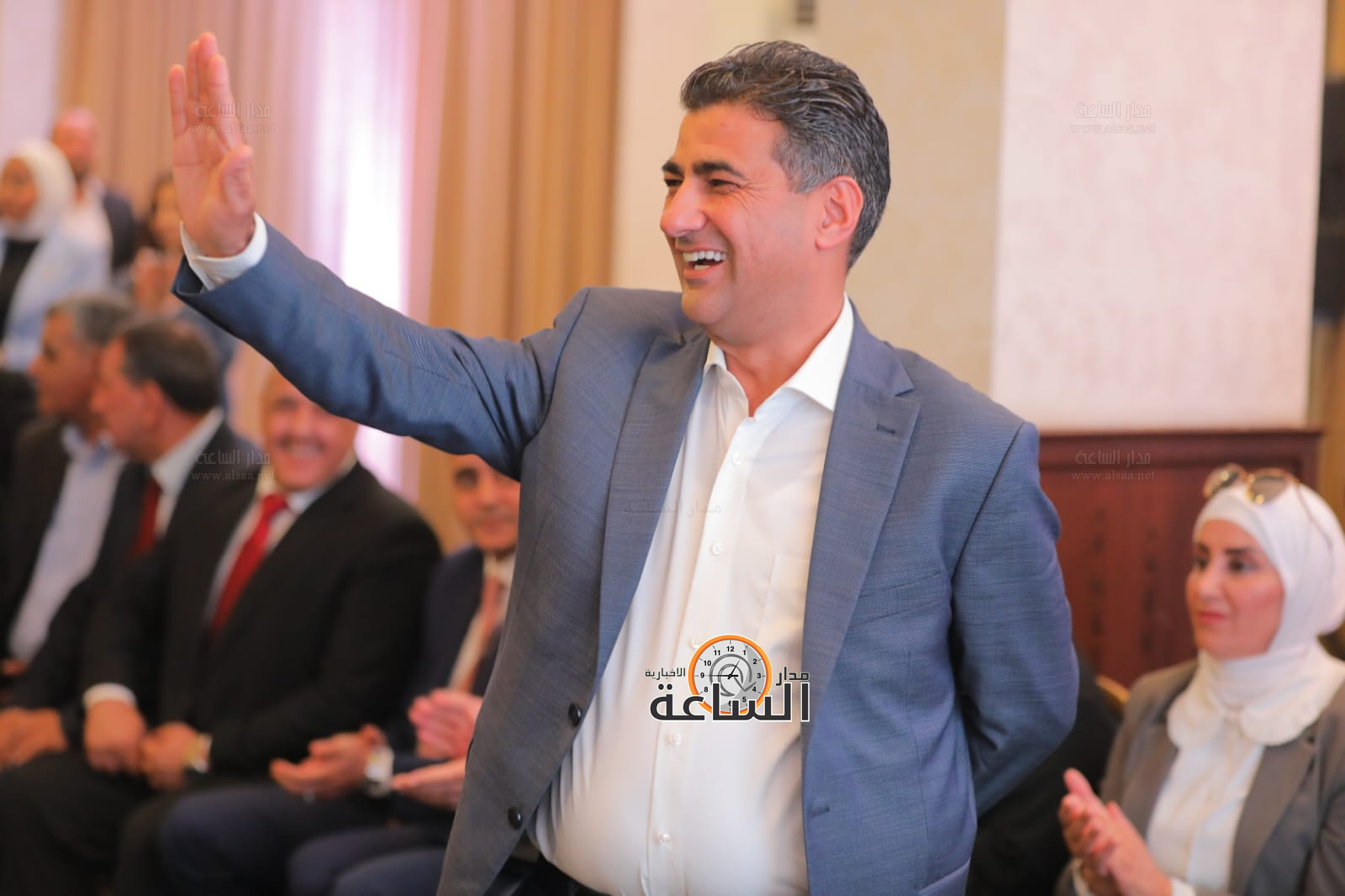 Madar Al-Saa Images 0.04955570713444235