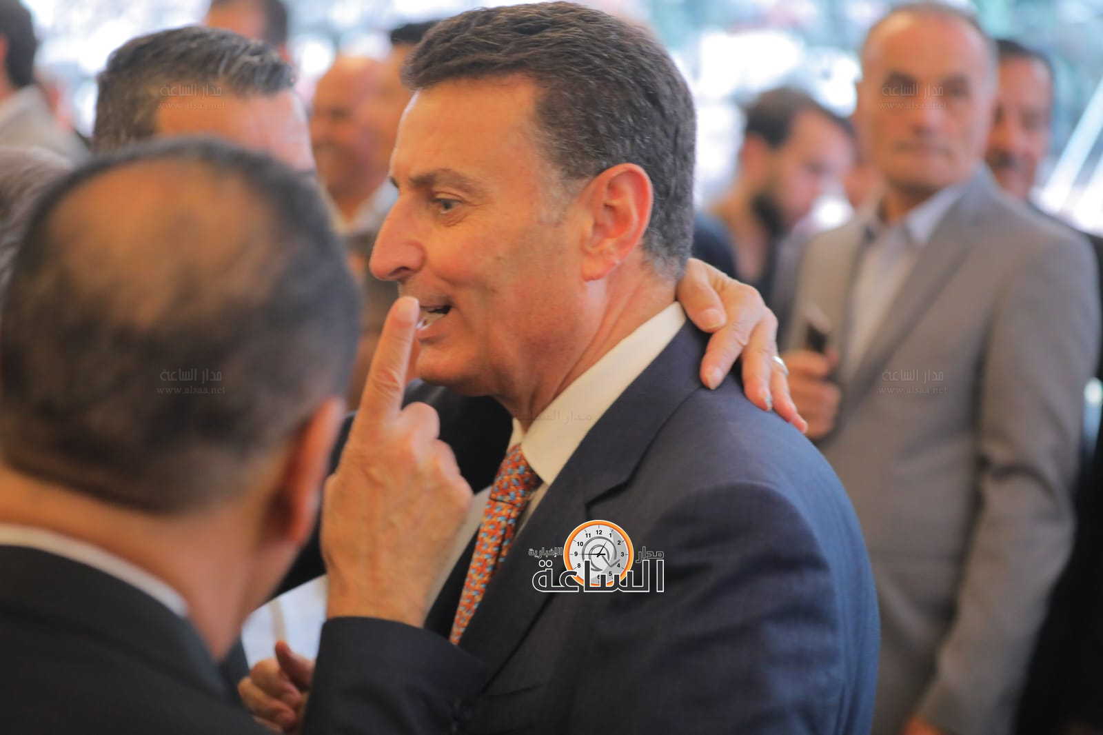 Madar Al-Saa Images 0.0383581422545769