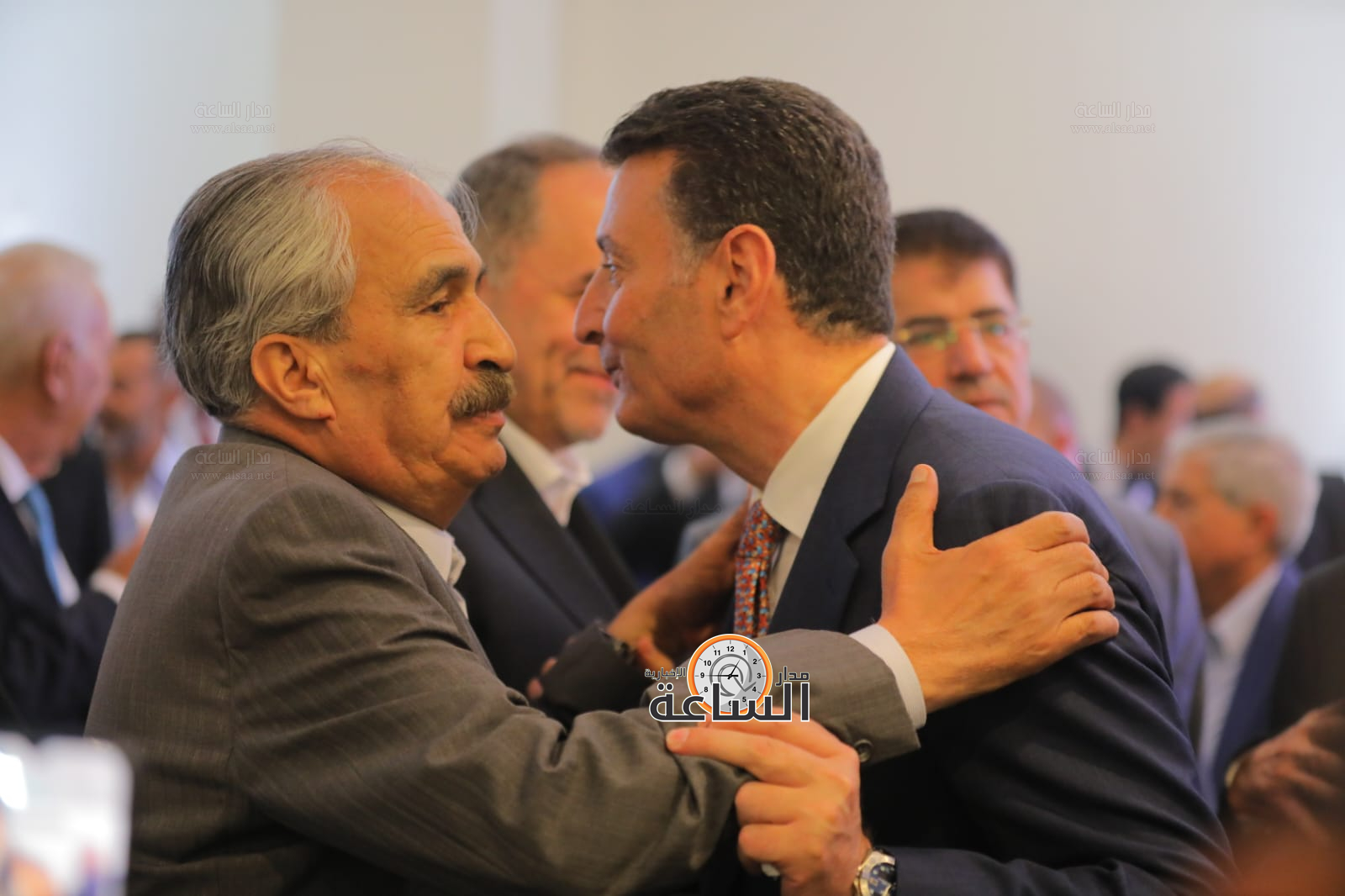 Madar Al-Saa Images 0.3826341006684155