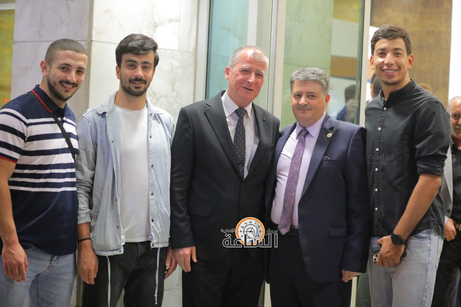 Madar Al-Saa Images 0.6375237335037187