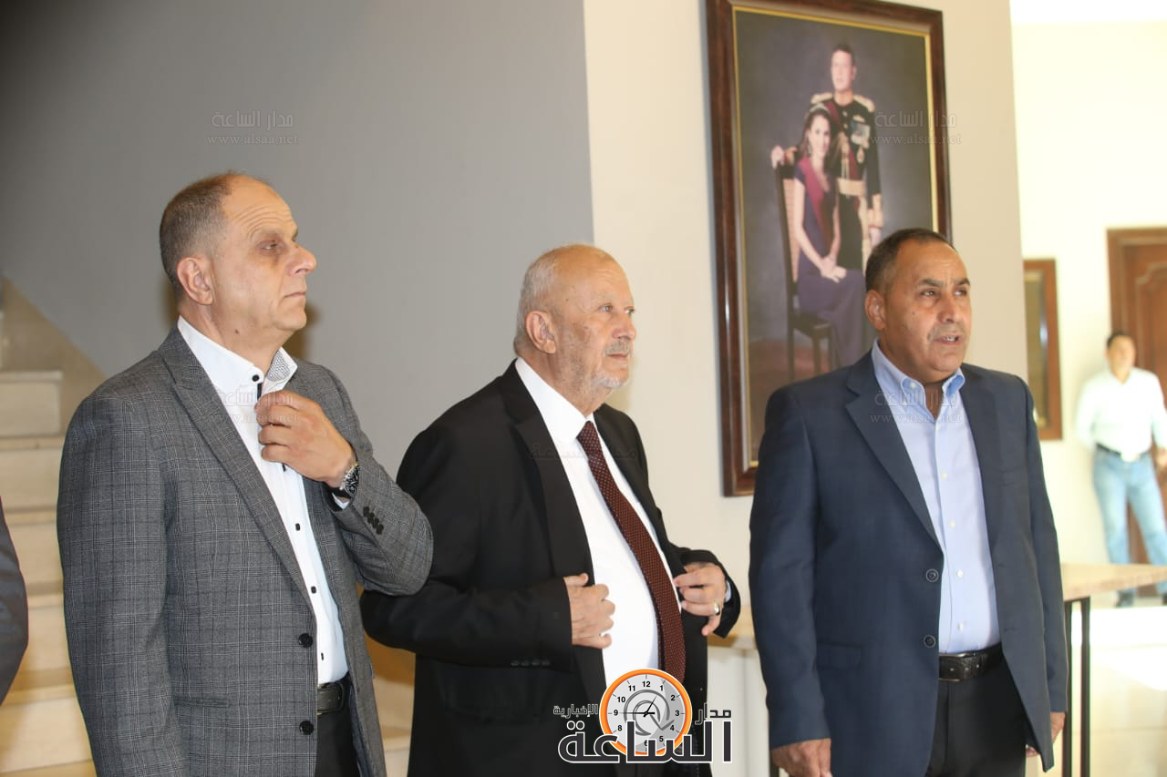 Madar Al-Saa Images 0.36320342076592893