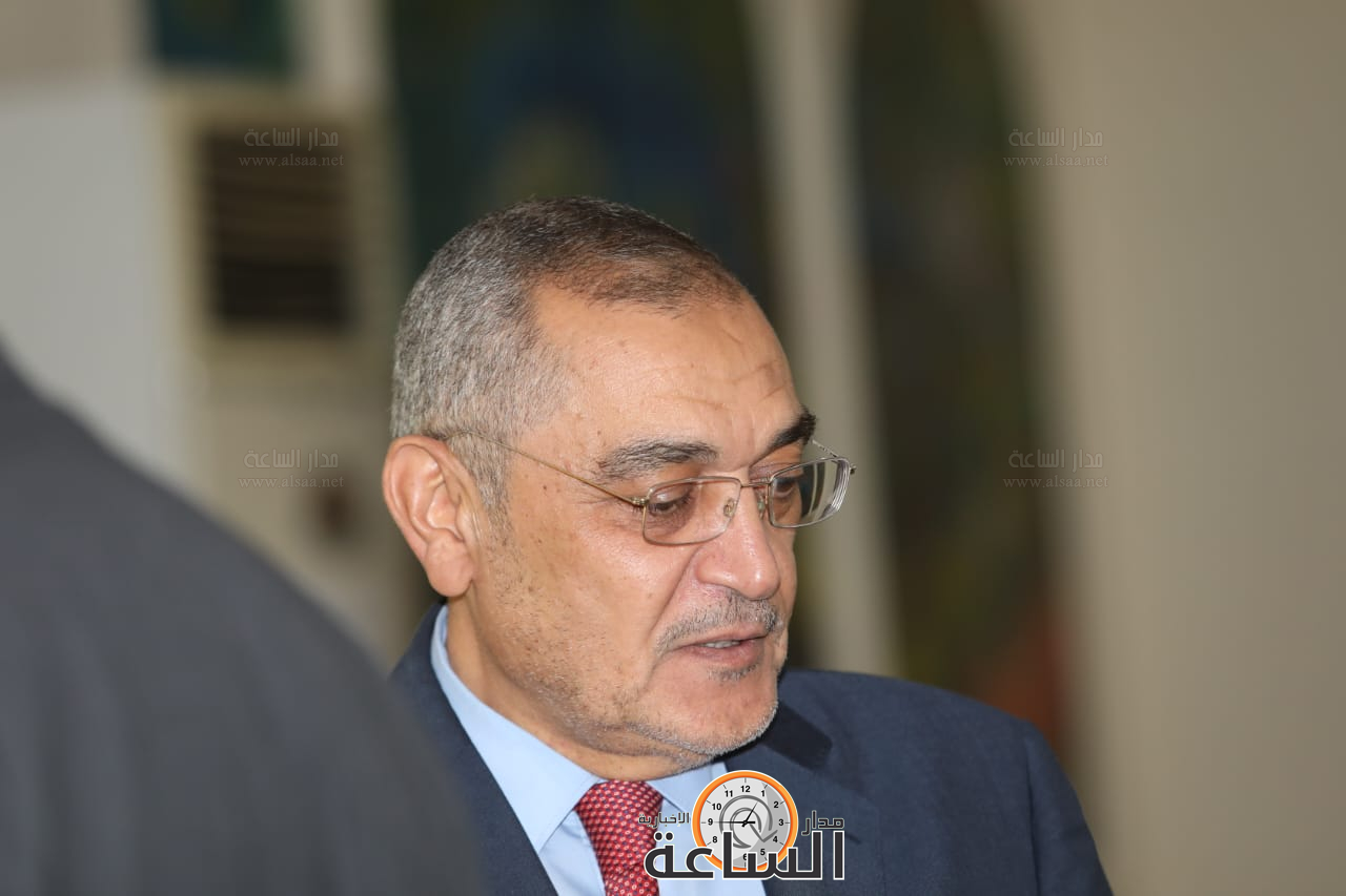 Madar Al-Saa Images 0.9588110303094275