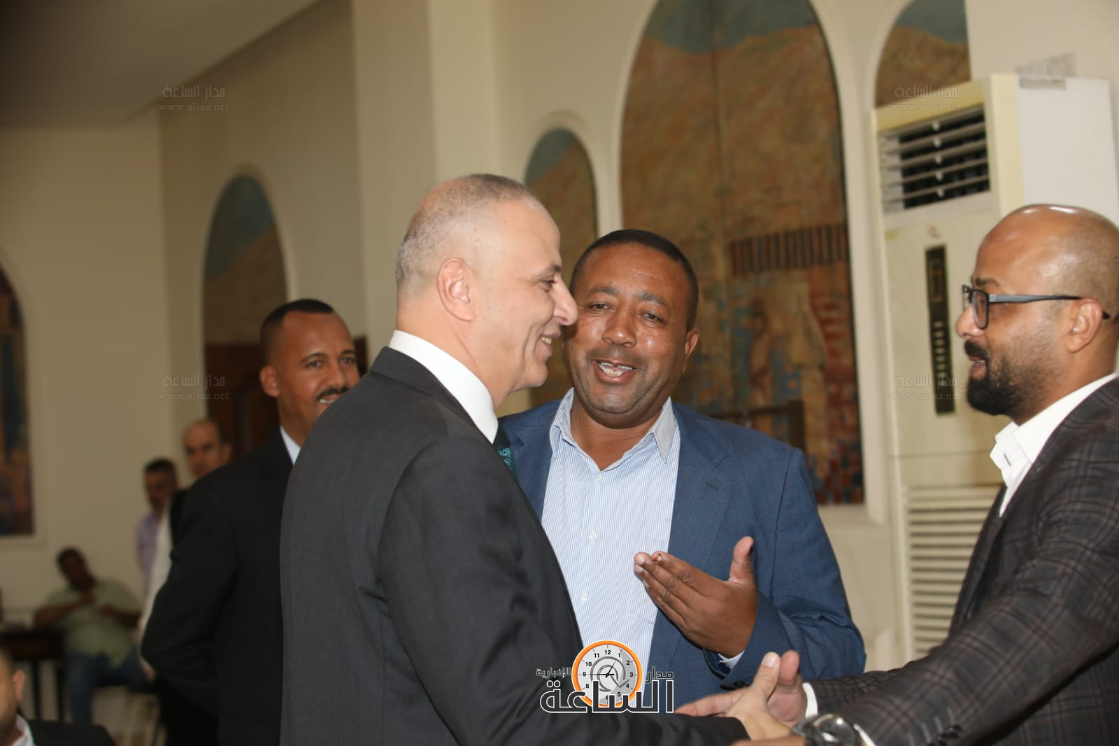 Madar Al-Saa Images 0.6000726836330155