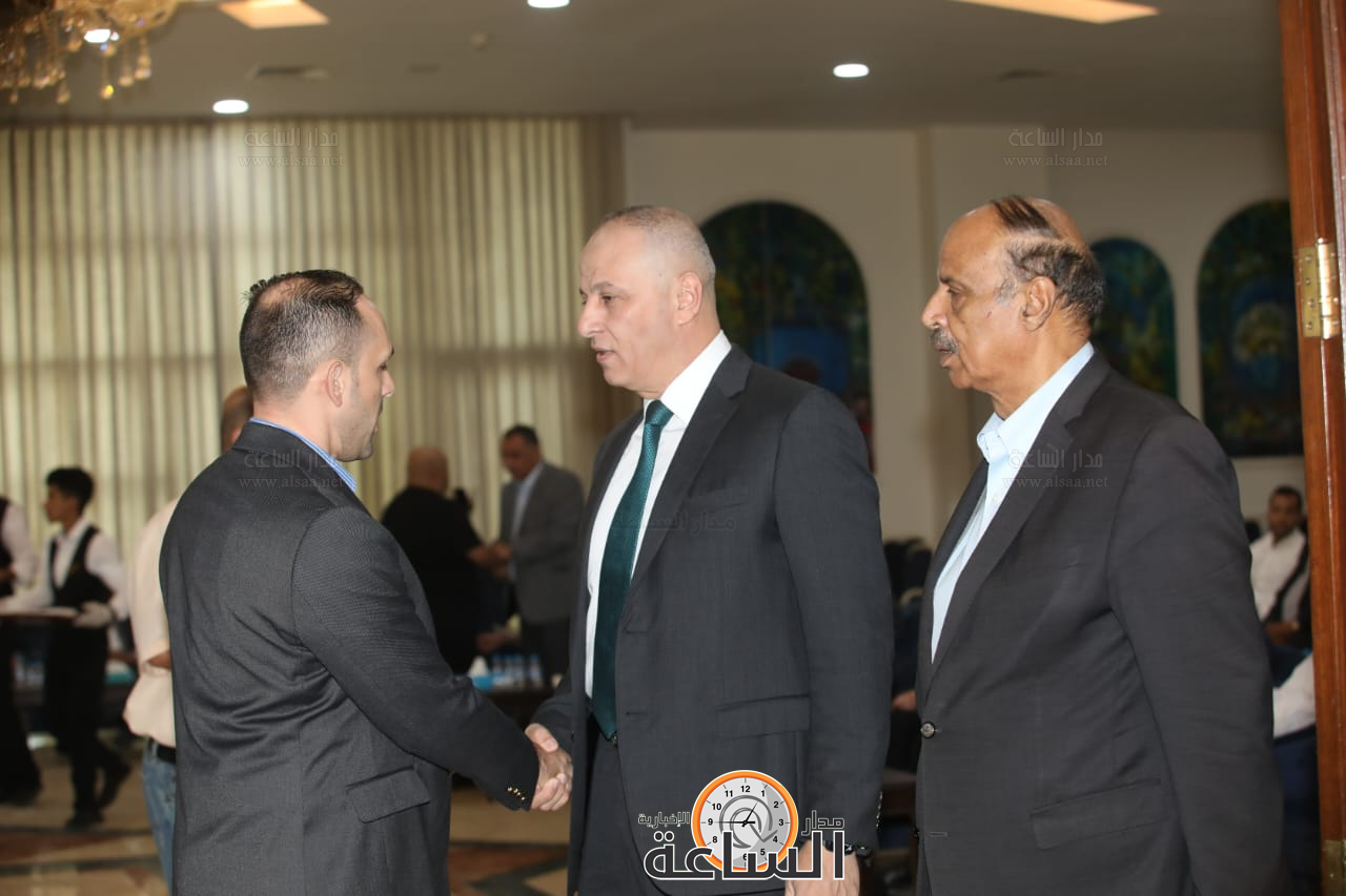 Madar Al-Saa Images 0.8905346041869444