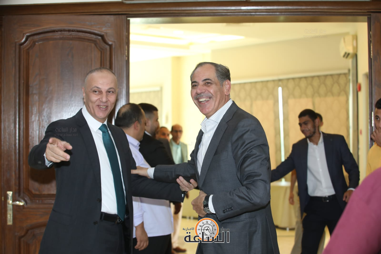 Madar Al-Saa Images 0.08181011620294365