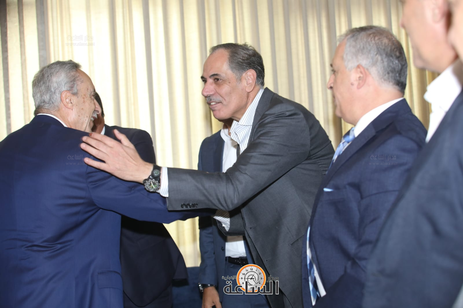 Madar Al-Saa Images 0.13344834986334675