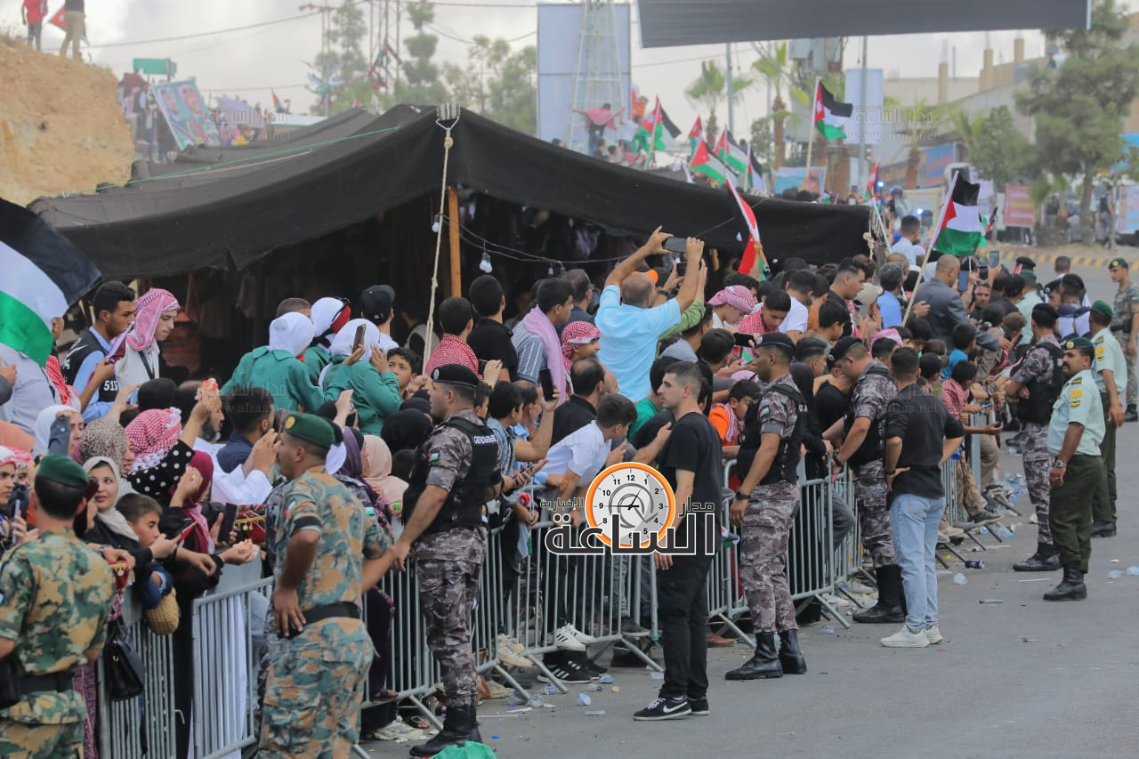 Madar Al-Saa Images 0.39400583850029647