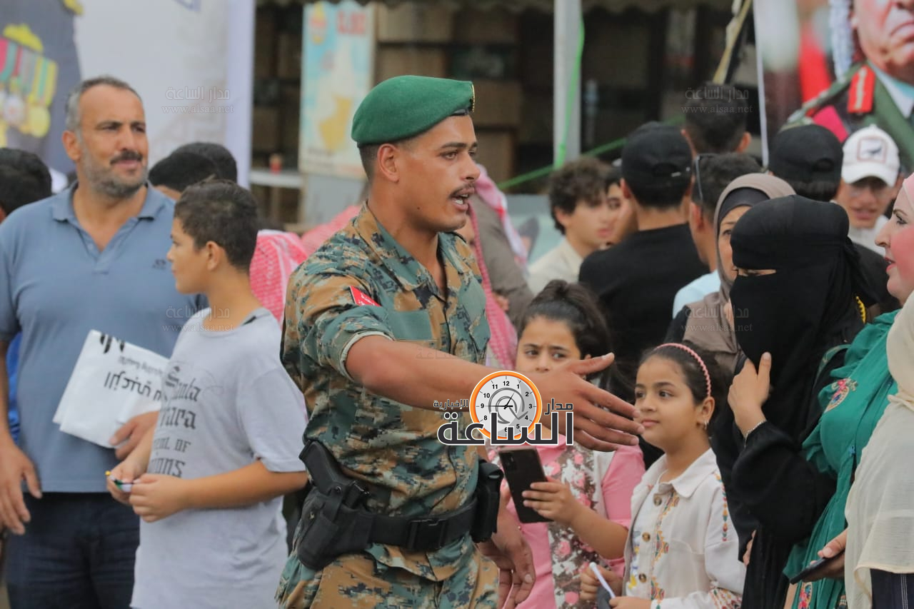 Madar Al-Saa Images 0.03284972922579876