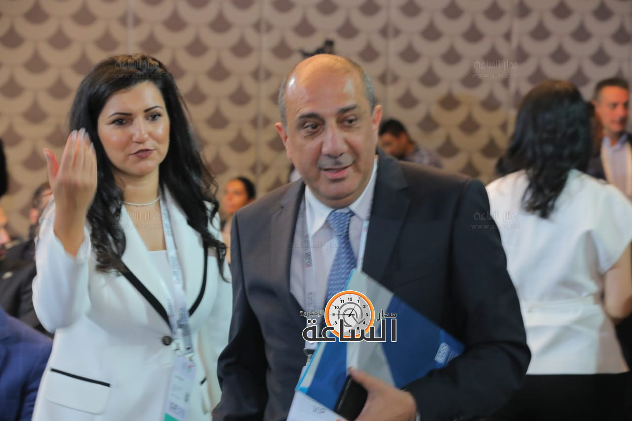 Madar Al-Saa Images 0.1493046184182205