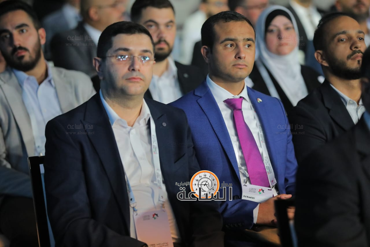 Madar Al-Saa Images 0.5766465776043945