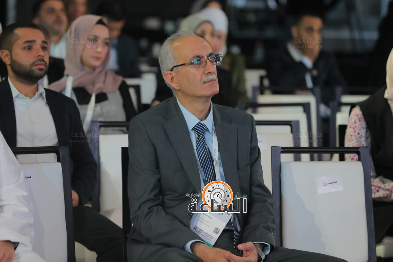 Madar Al-Saa Images 0.8471688027032107