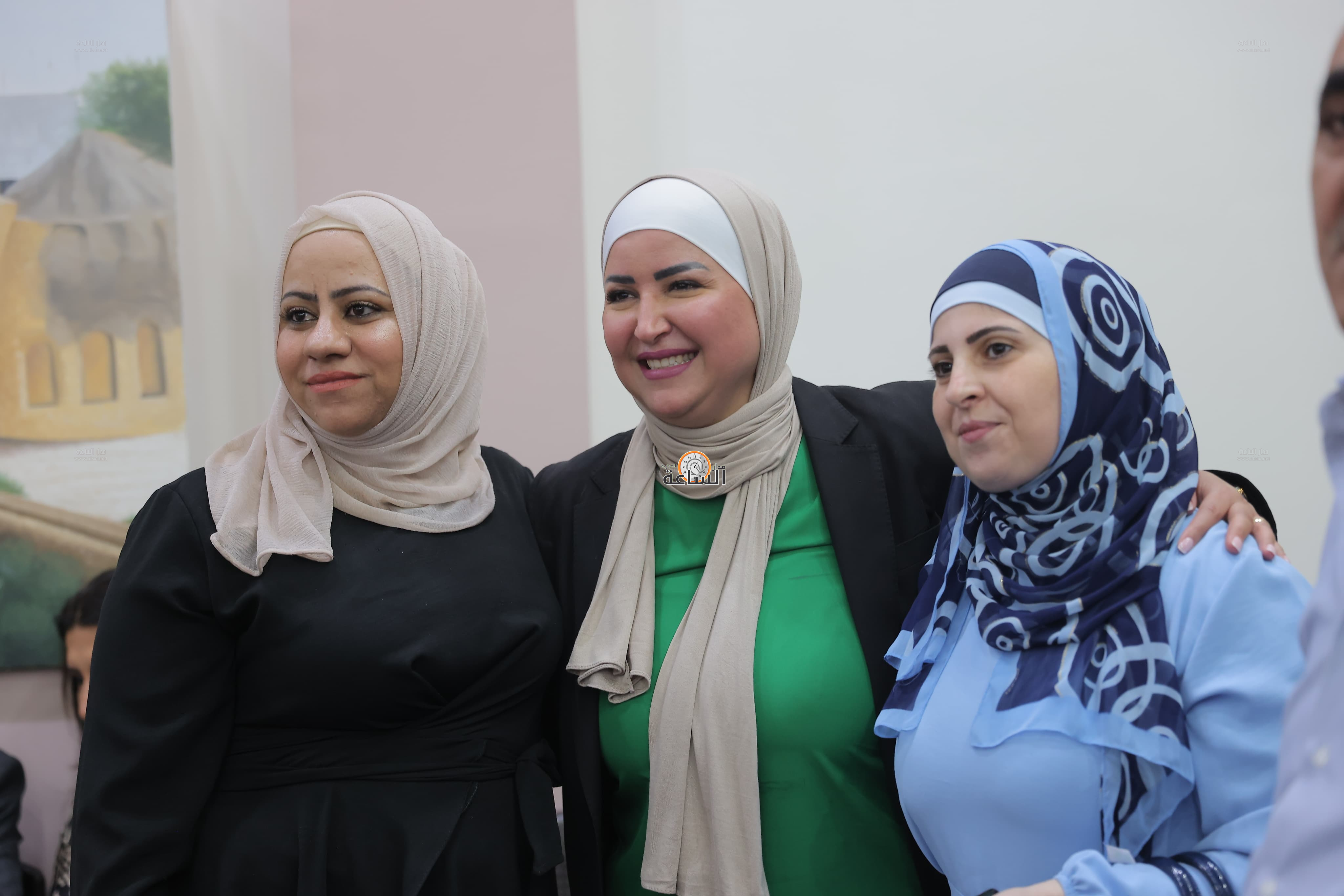 Madar Al-Saa Images 0.42241385560022415