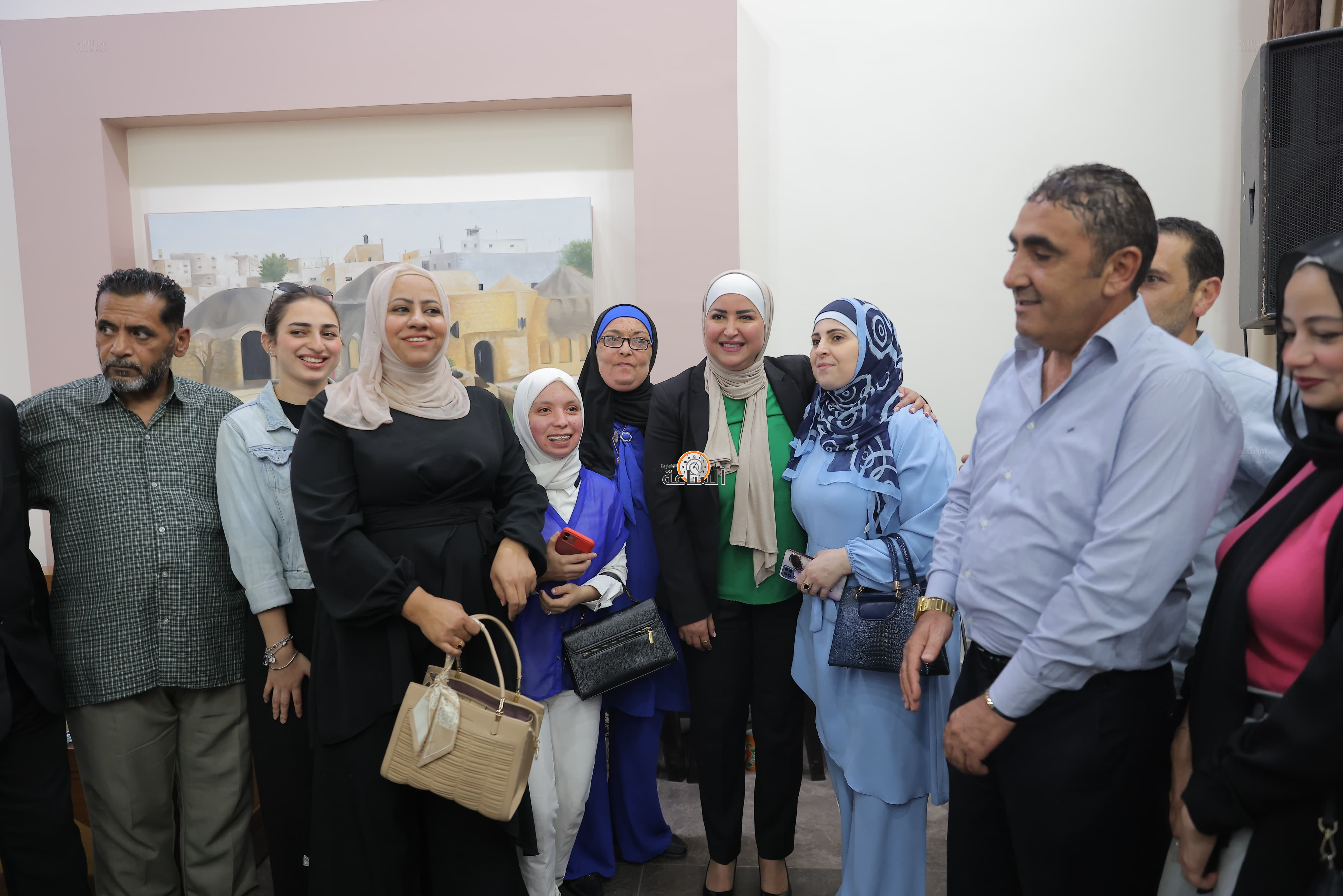 Madar Al-Saa Images 0.3367198929175288