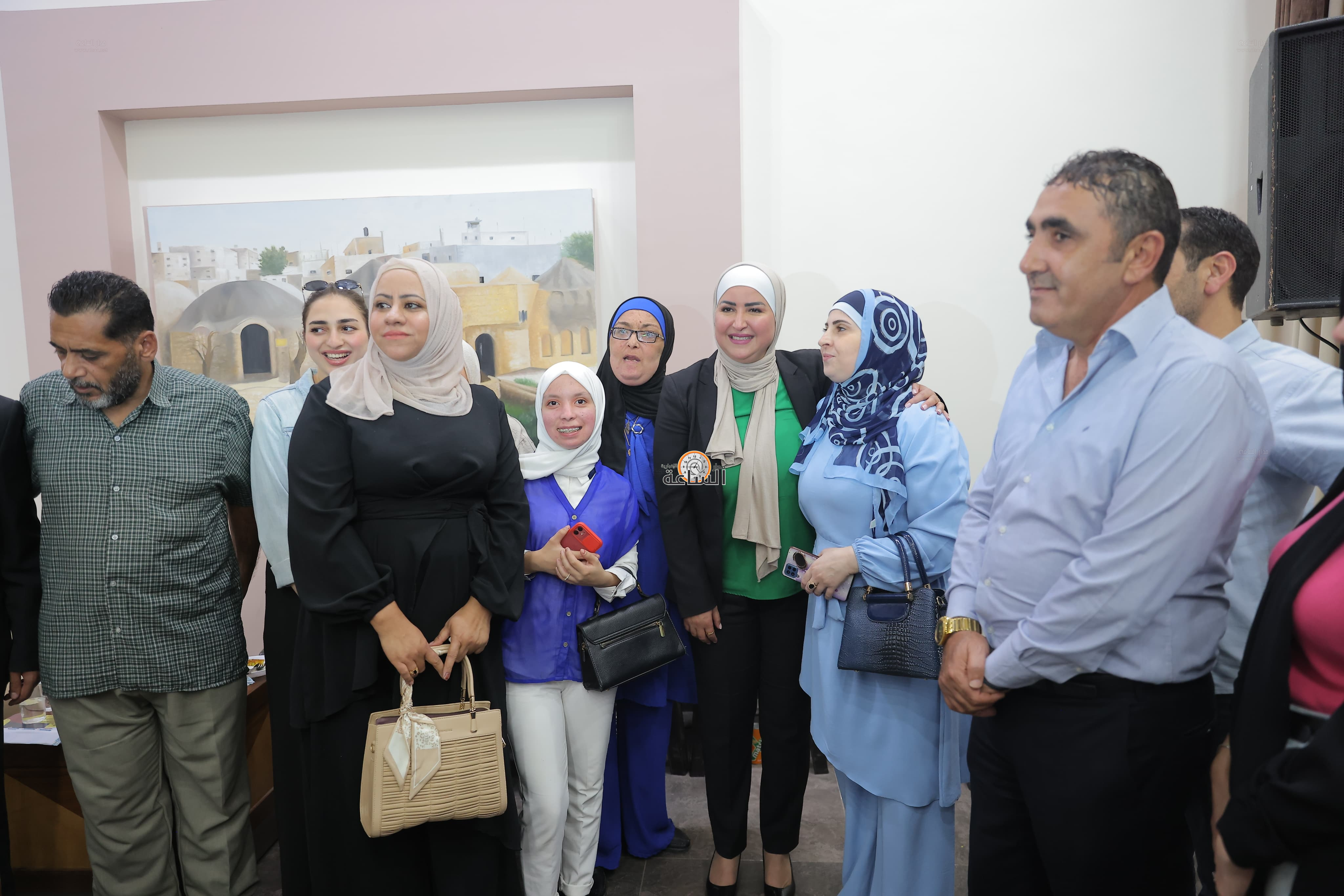 Madar Al-Saa Images 0.43035774241773317