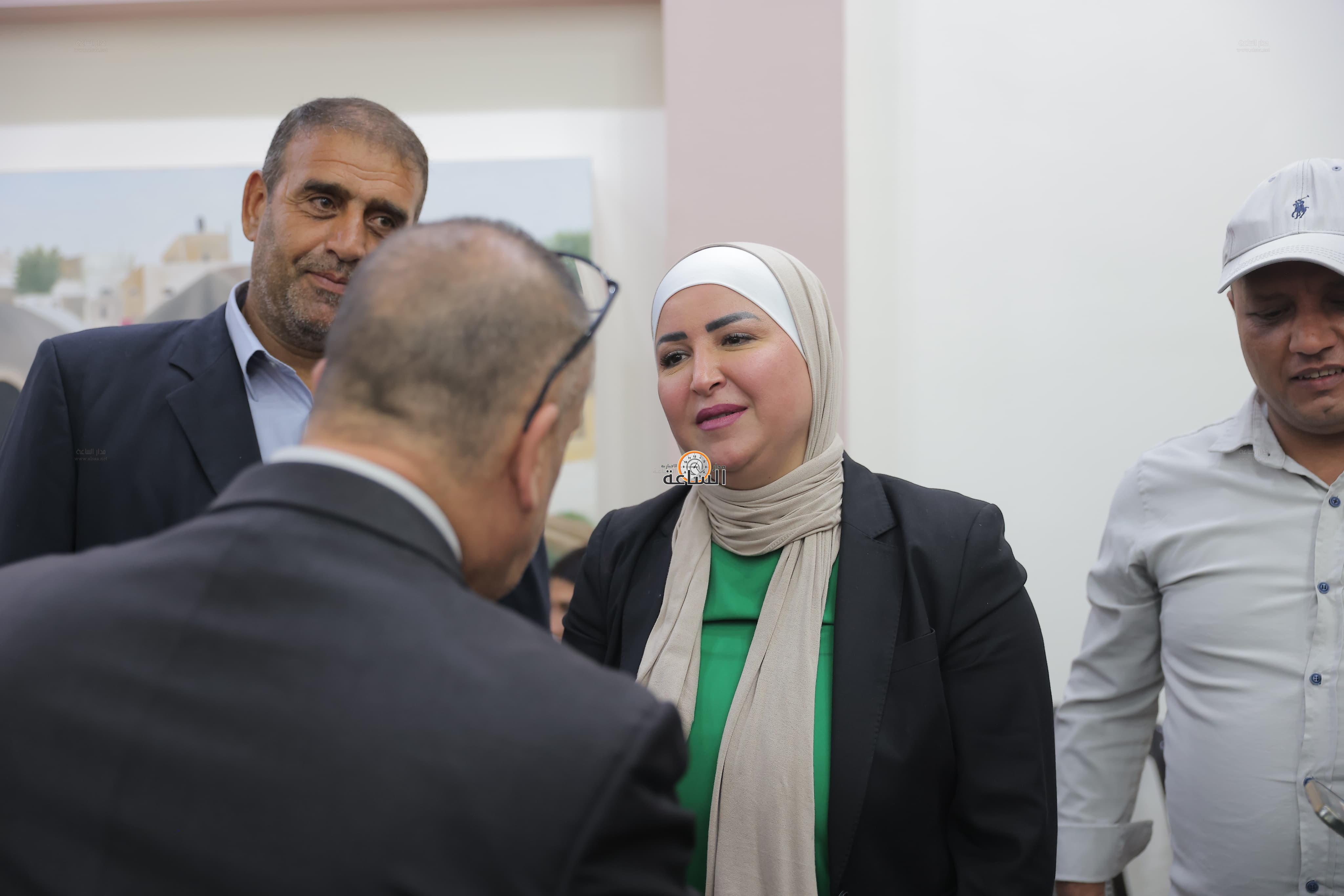 Madar Al-Saa Images 0.8834878583867765