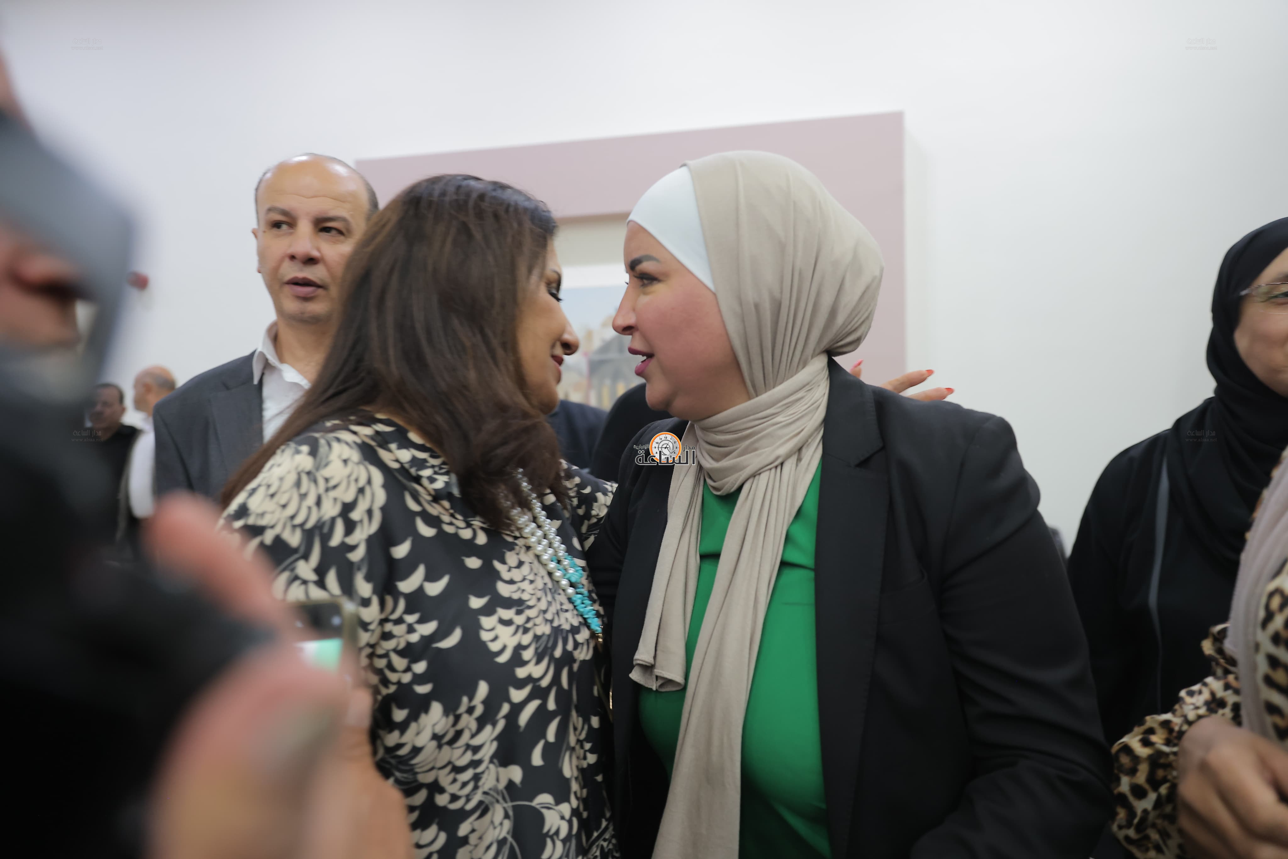 Madar Al-Saa Images 0.2705588815751492