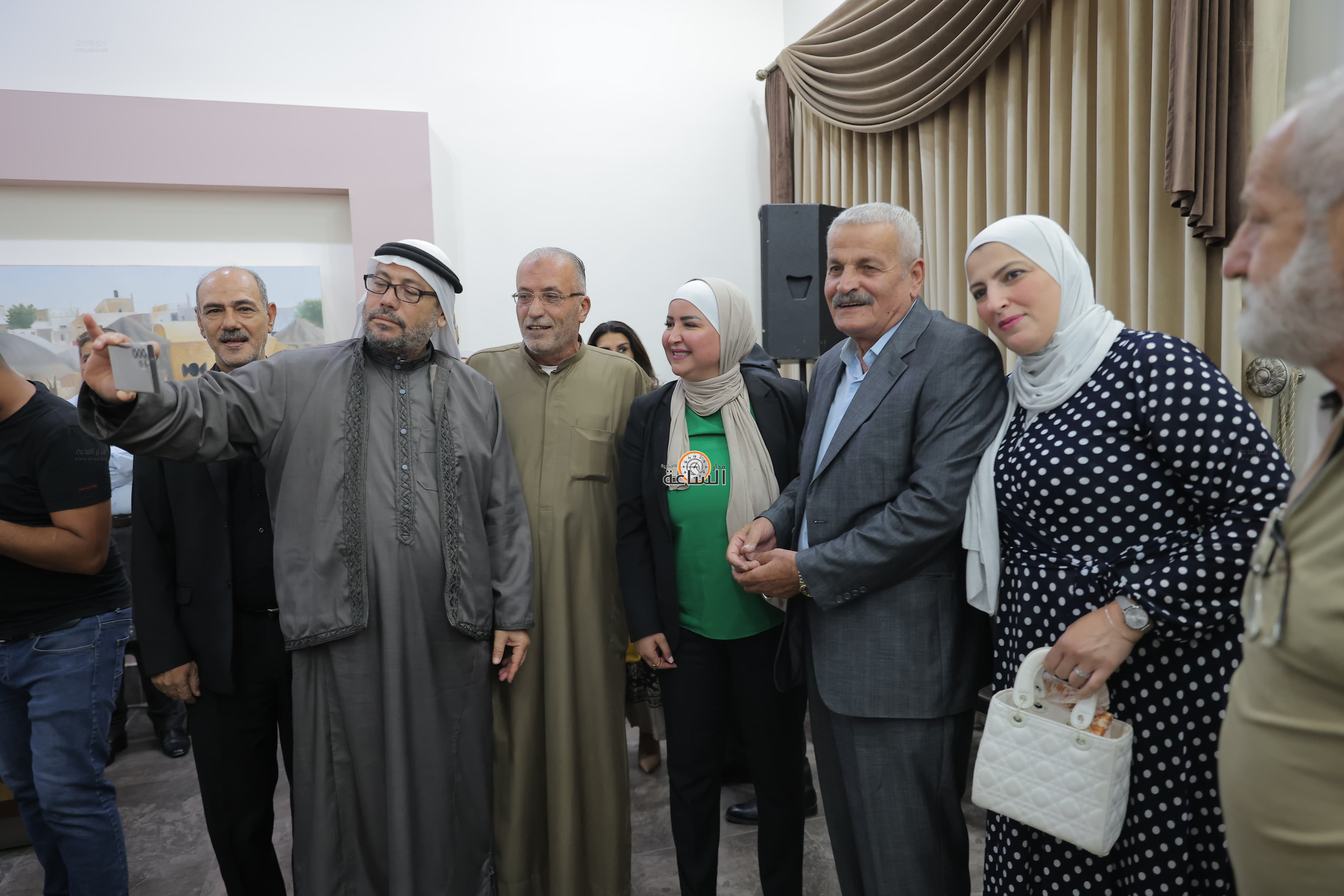 Madar Al-Saa Images 0.872717138339526