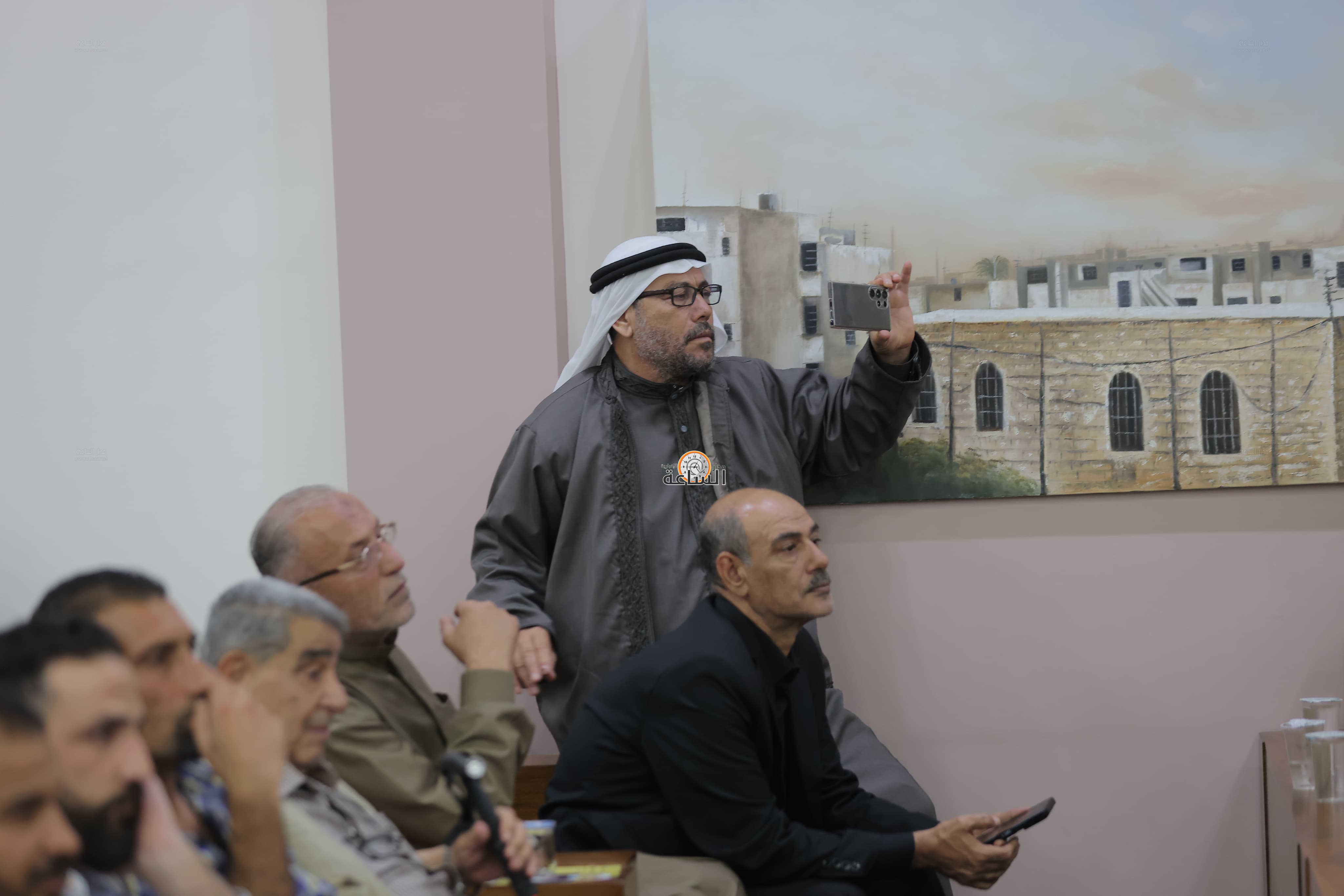 Madar Al-Saa Images 0.8203584755949862