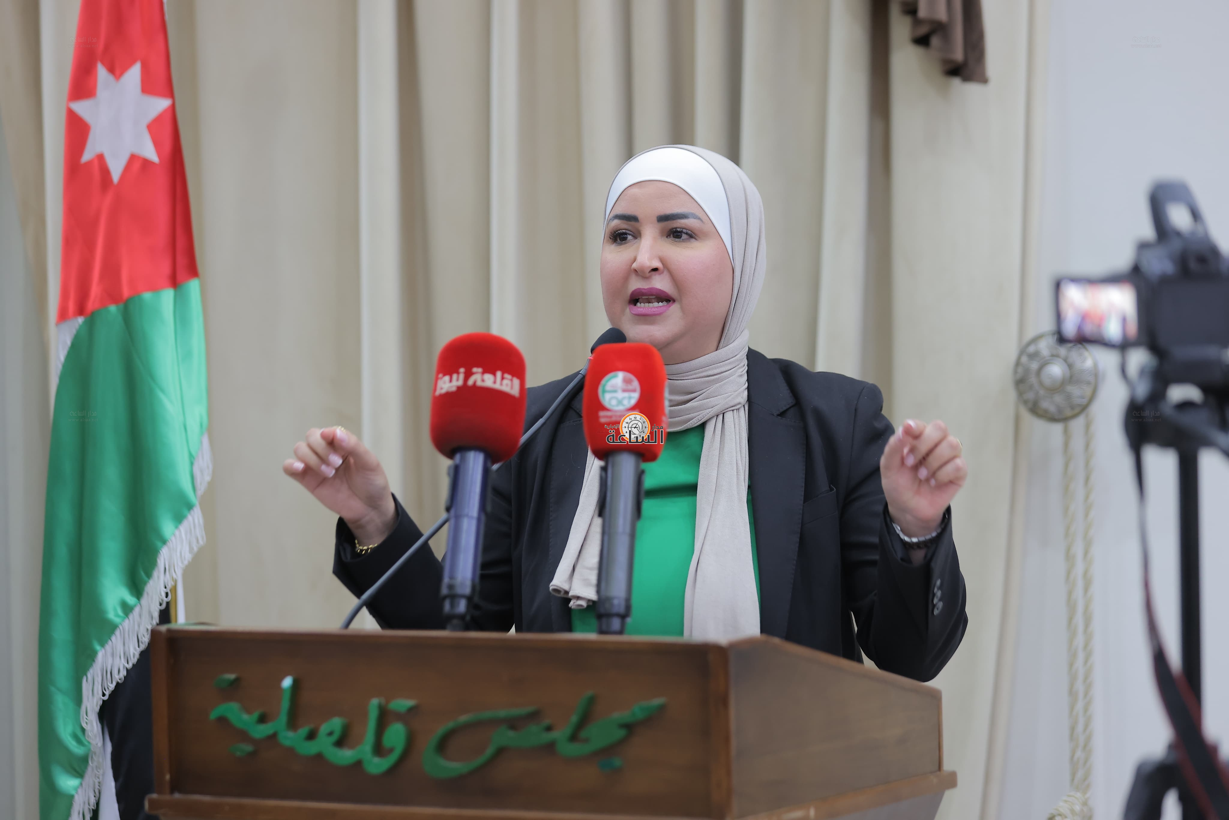 Madar Al-Saa Images 0.9611028307220093