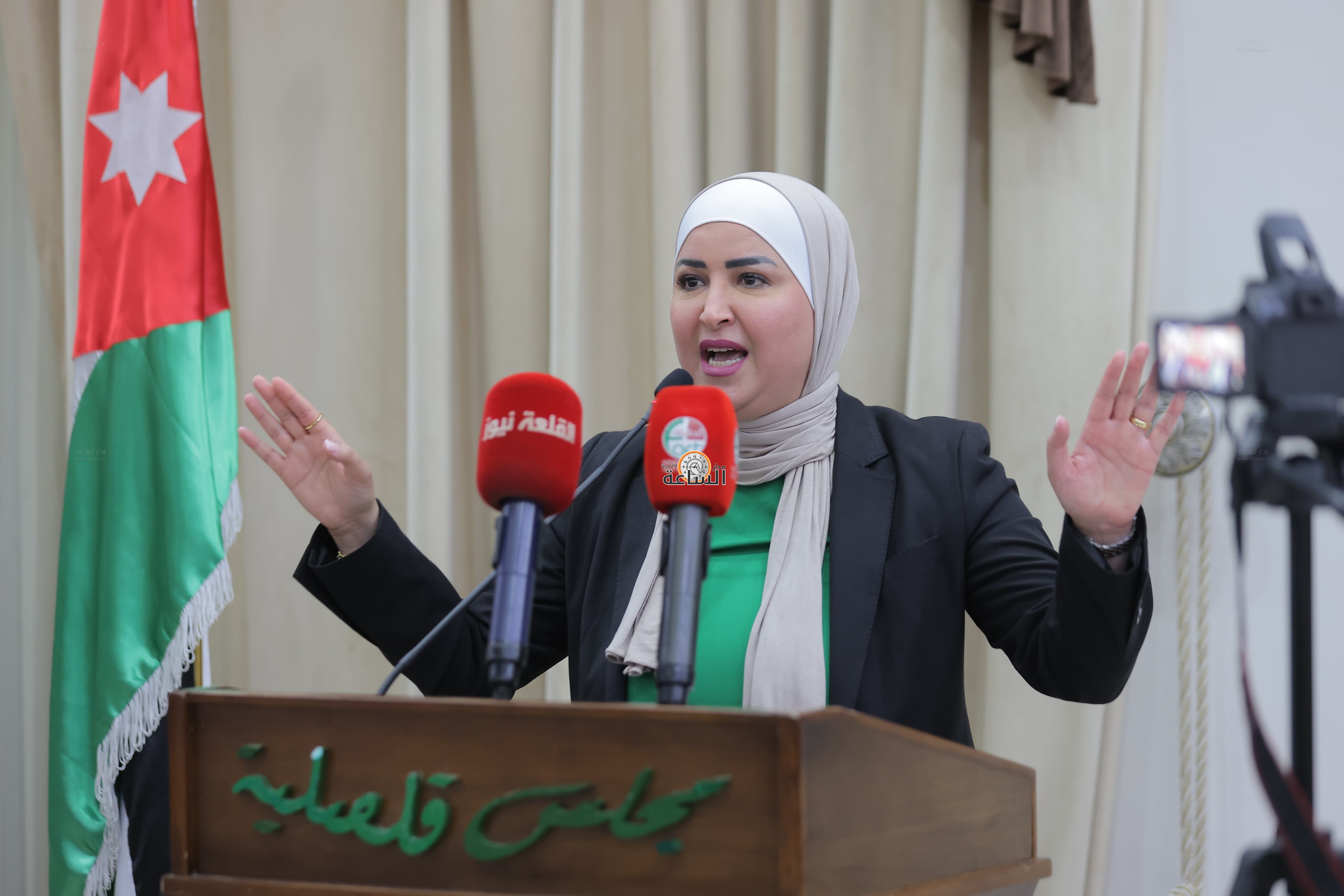 Madar Al-Saa Images 0.7629555686449236