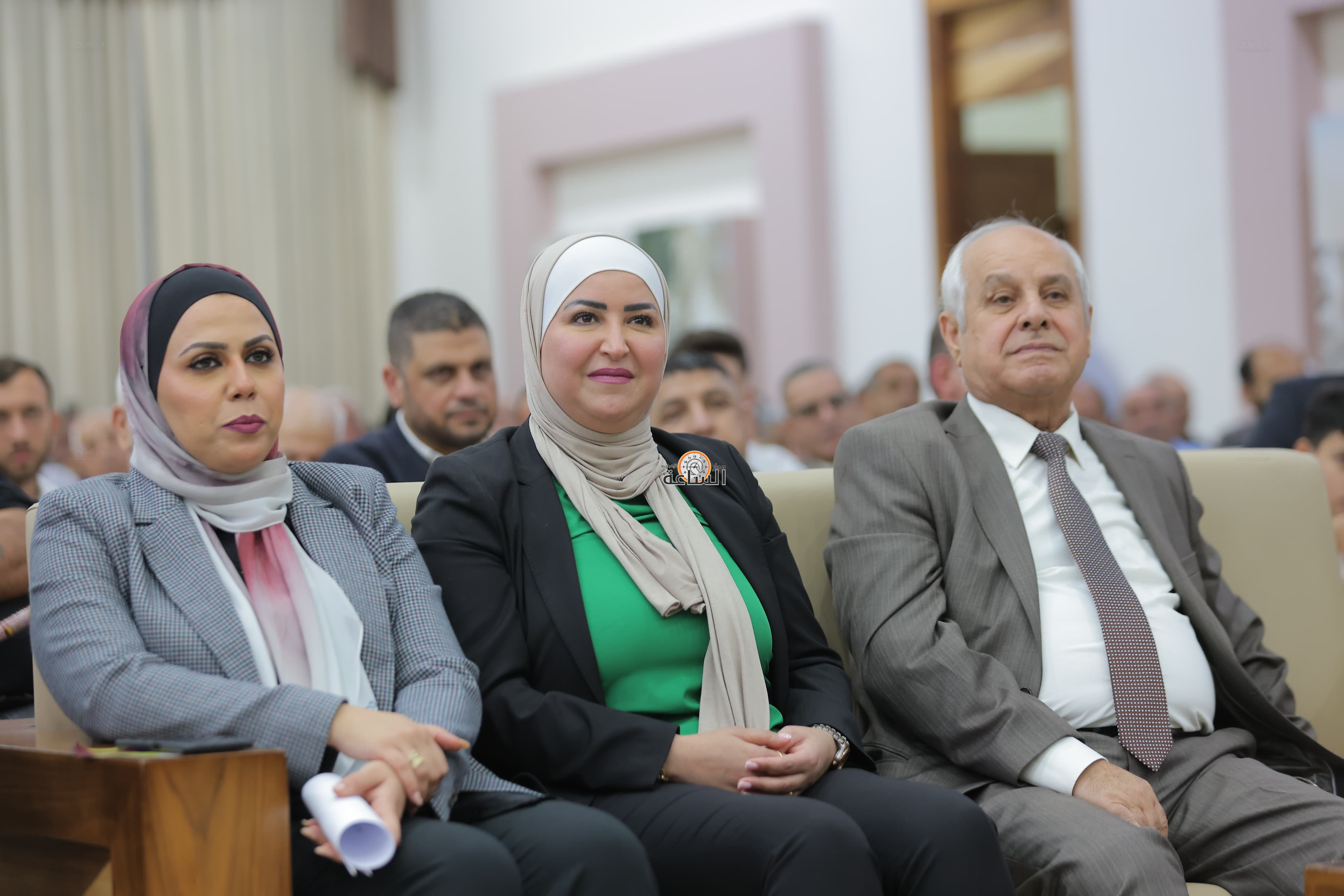 Madar Al-Saa Images 0.8621378118871277