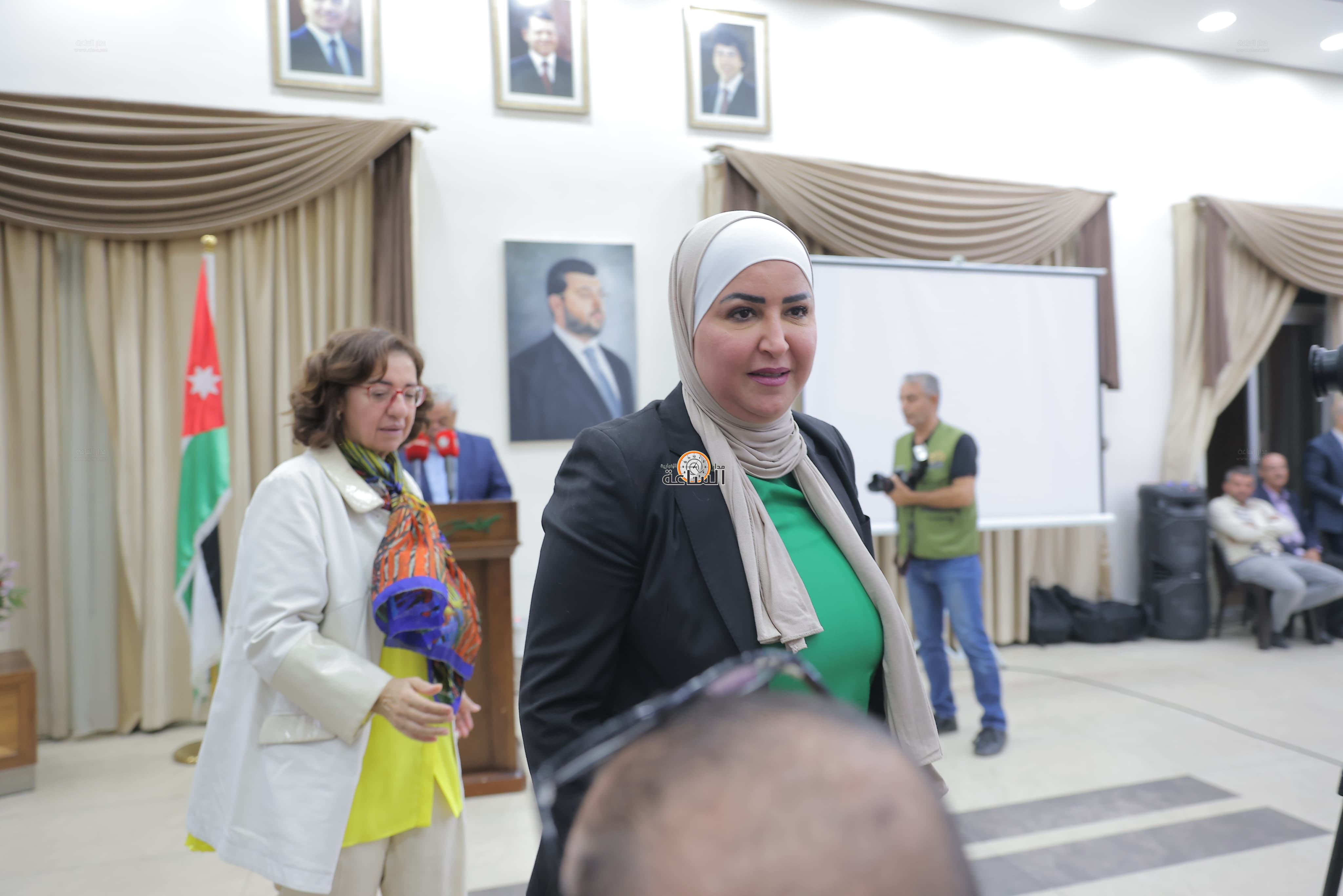 Madar Al-Saa Images 0.12417388769379056