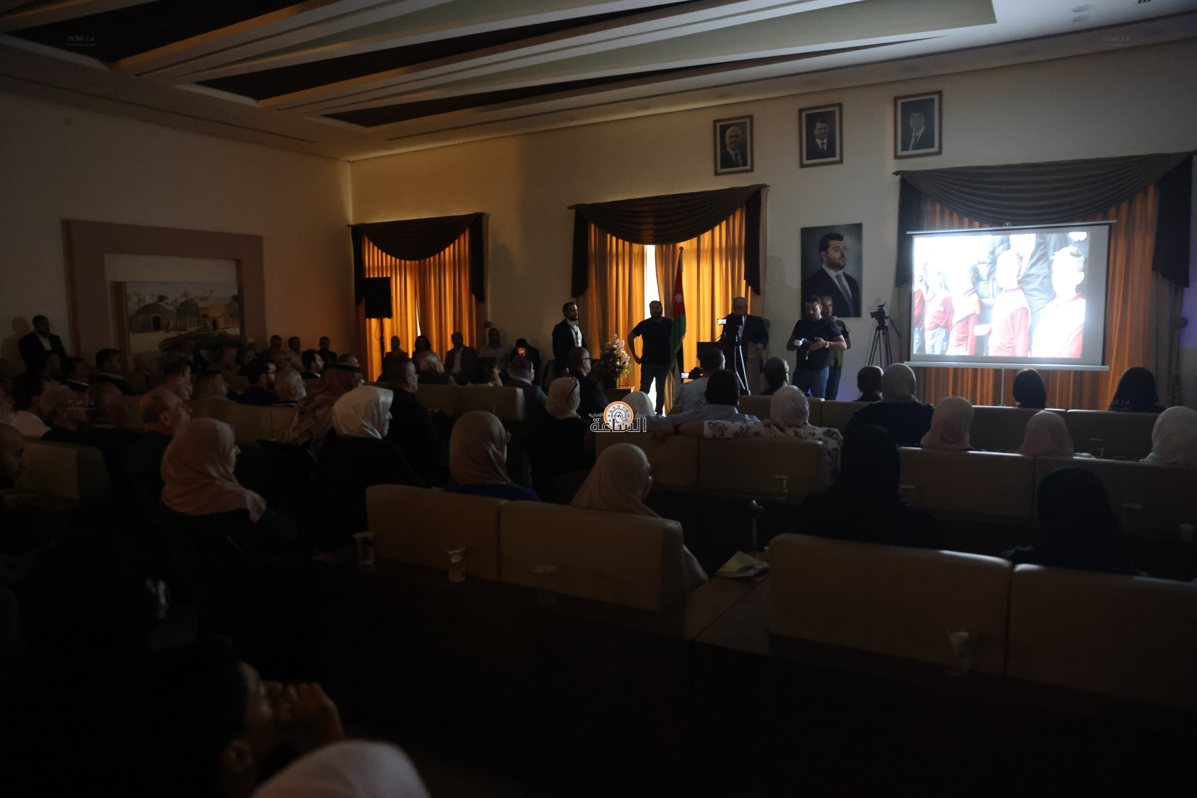 Madar Al-Saa Images 0.061587351379813526