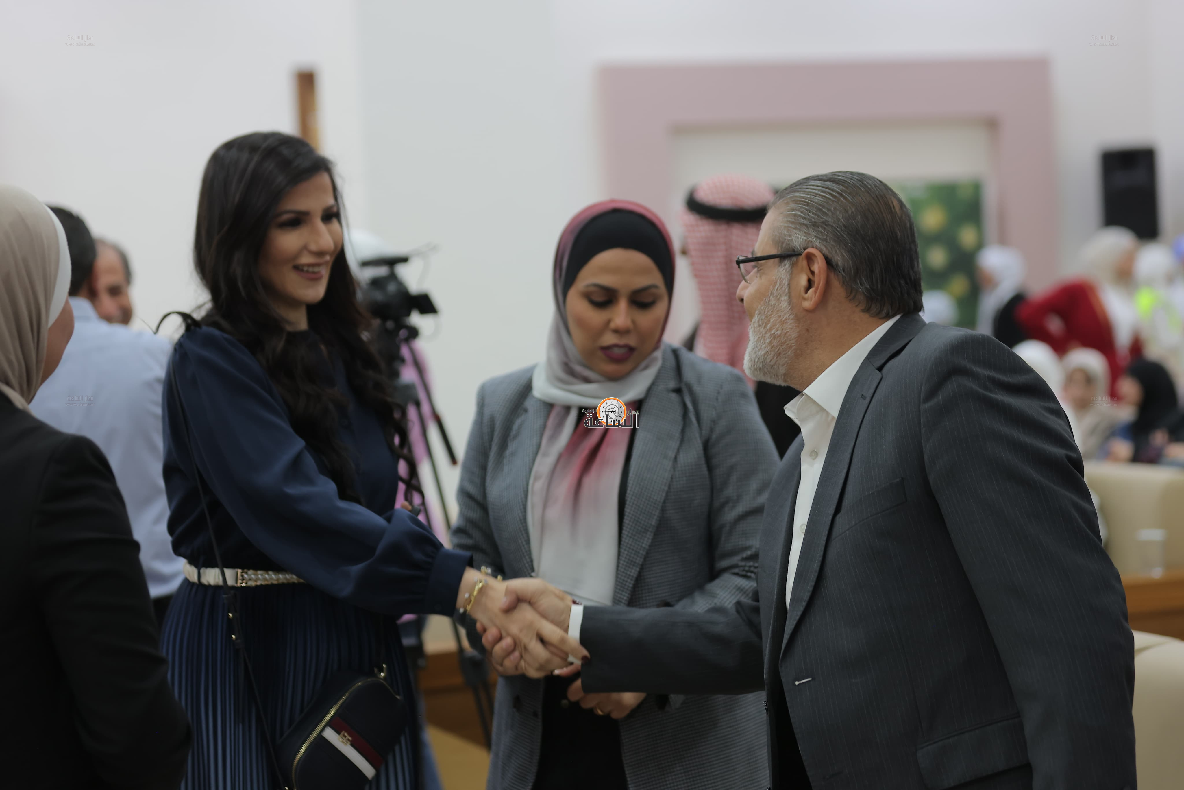 Madar Al-Saa Images 0.4255911308721403