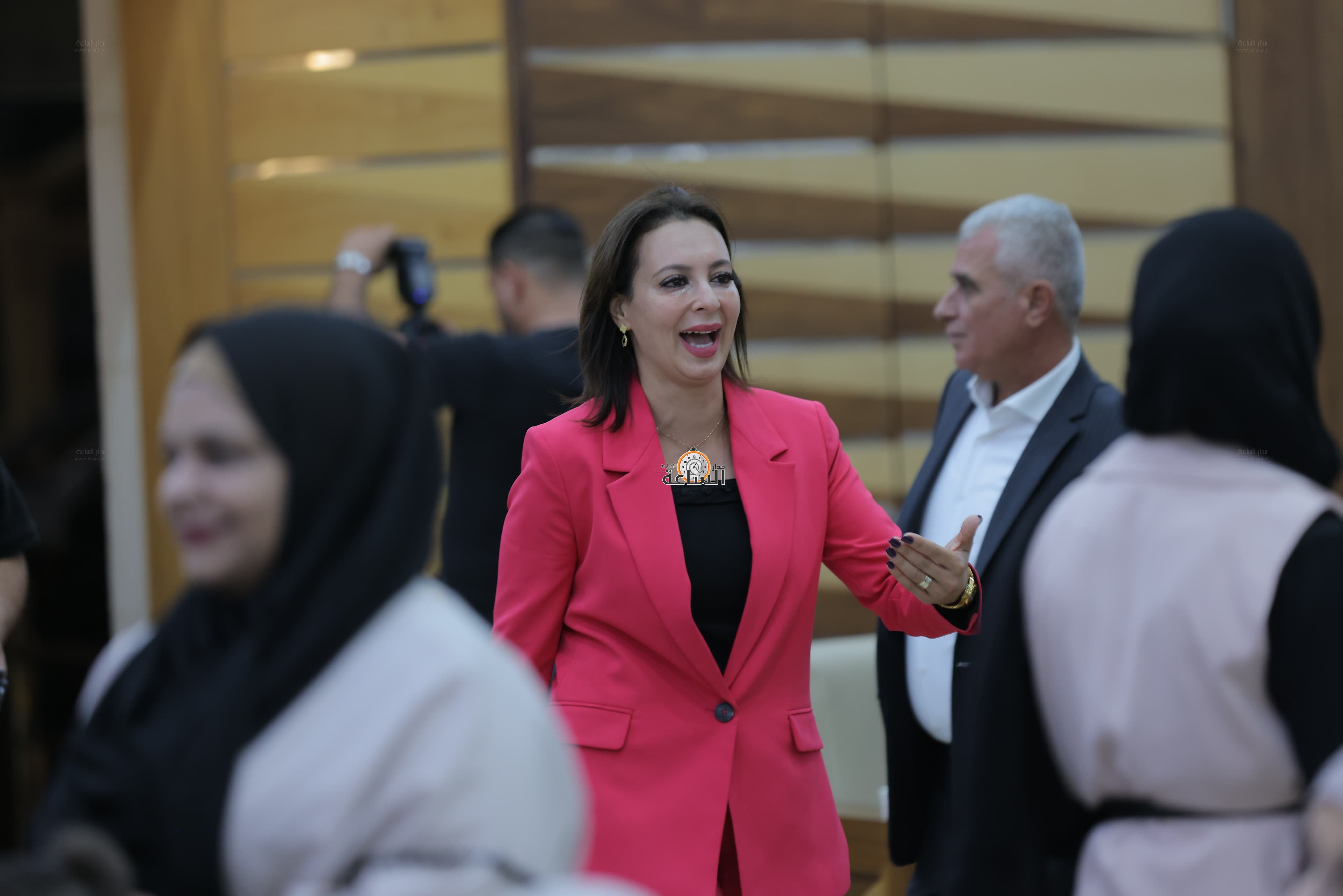 Madar Al-Saa Images 0.05705598155282643