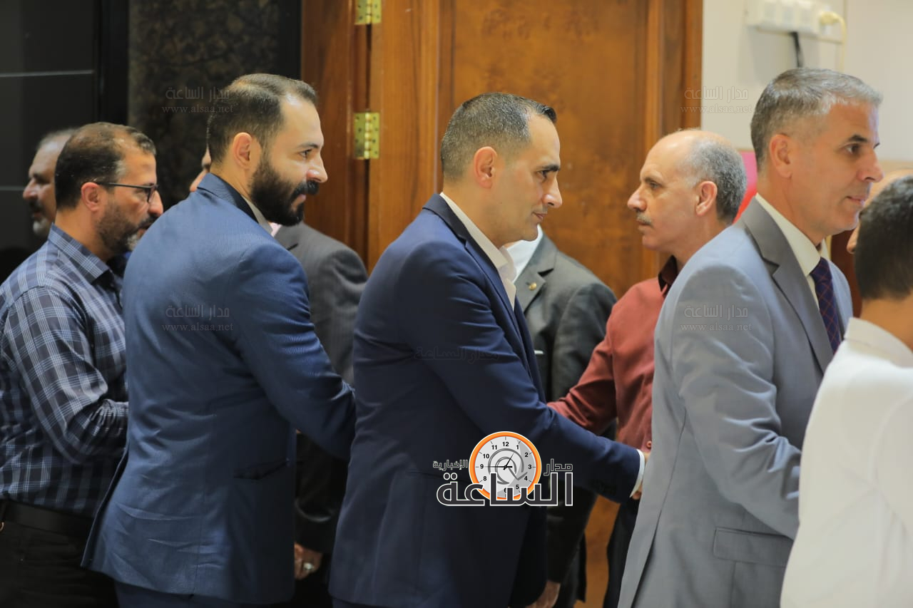 Madar Al-Saa Images 0.6880092887511731