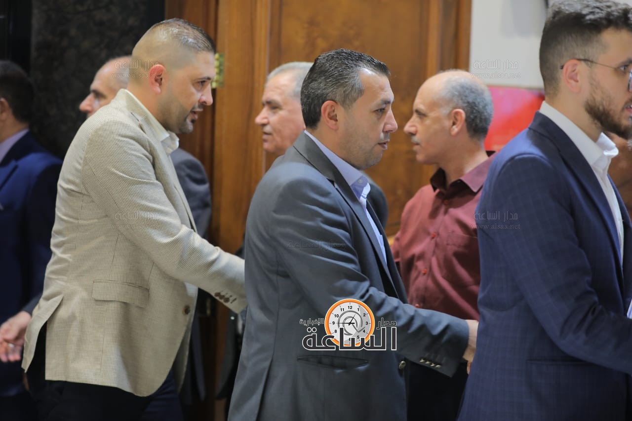 Madar Al-Saa Images 0.6765246473439499