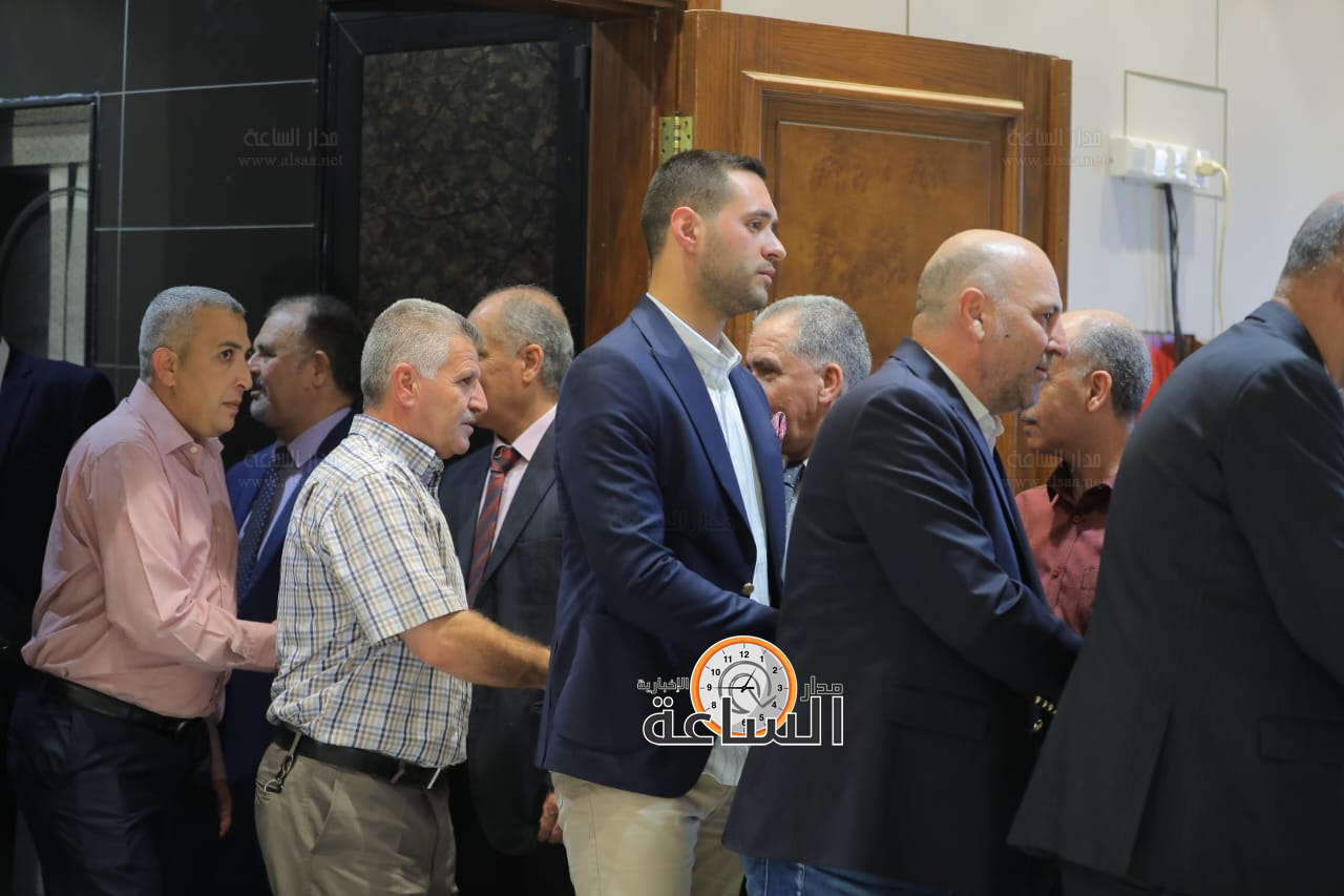 Madar Al-Saa Images 0.43389466199745885