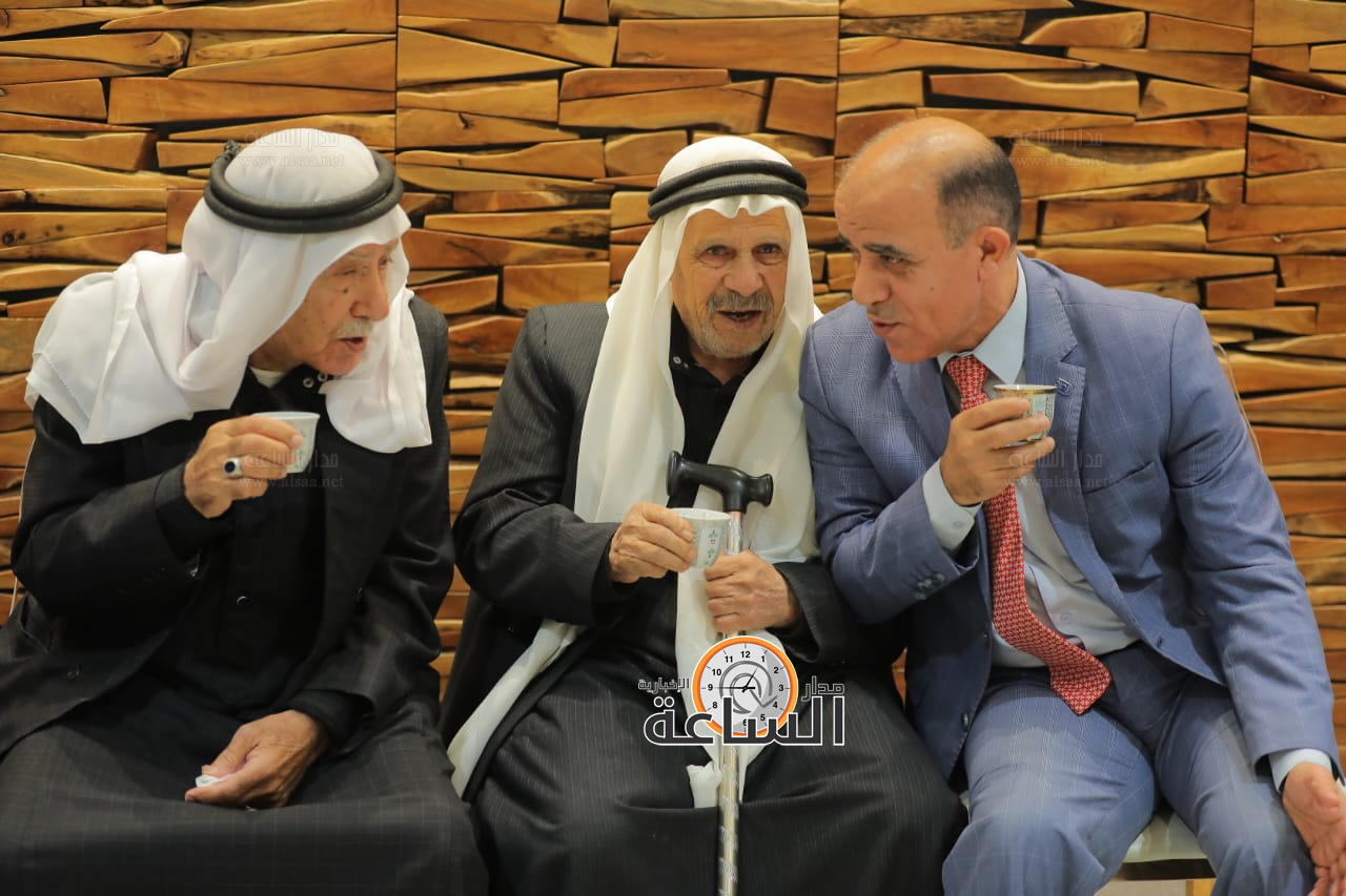 Madar Al-Saa Images 0.03217983031169491