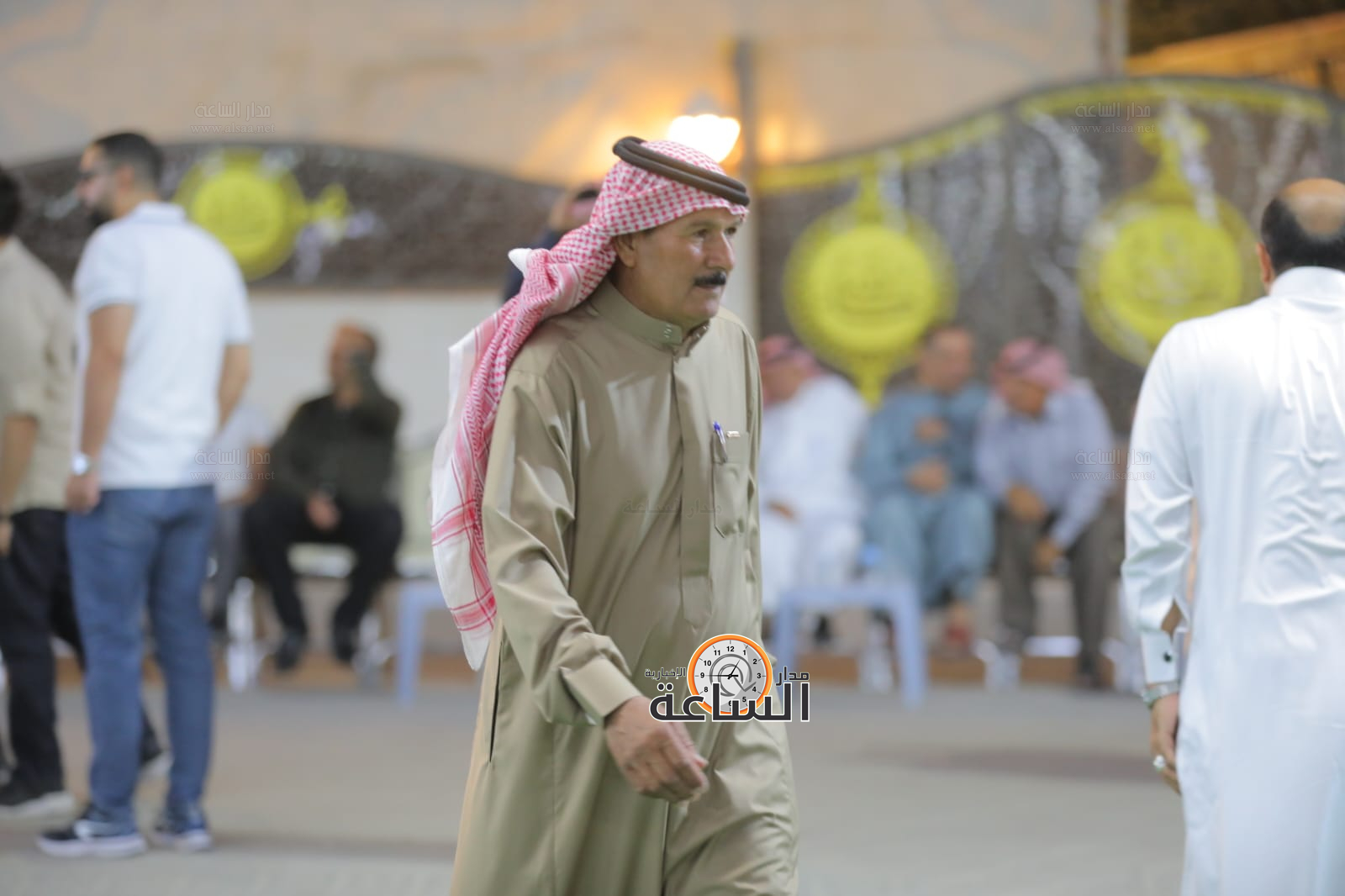 Madar Al-Saa Images 0.427686547636015