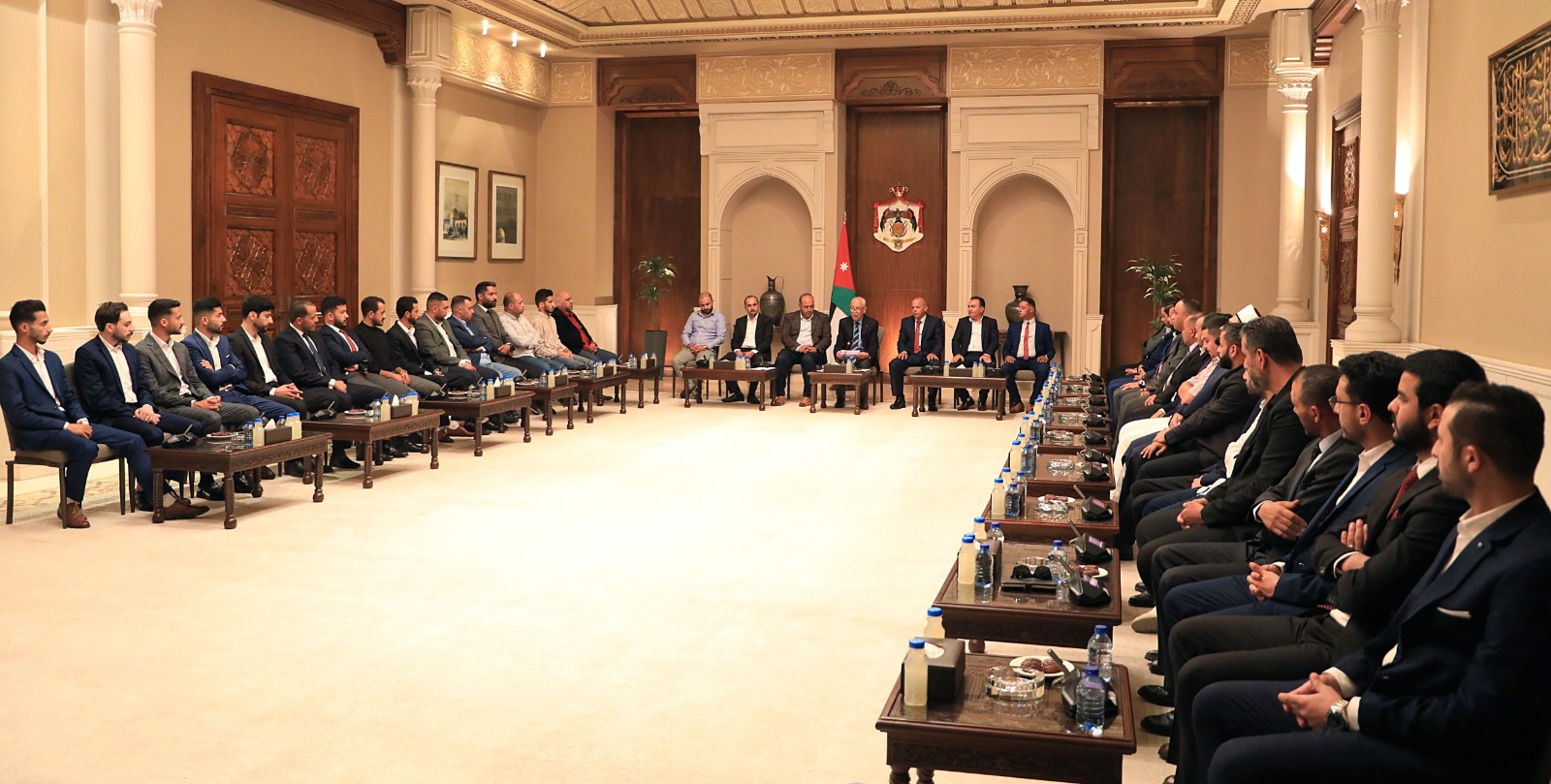 Madar Al-Saa Images 0.25179306284437497